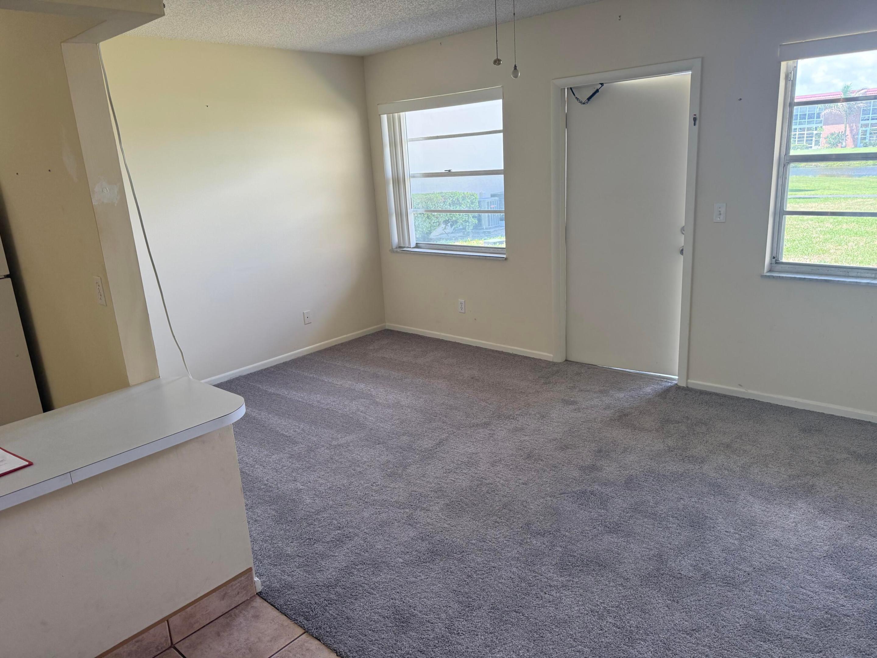 VISTA ROYALE PHASE IV BLDGS 83-111 - Residential