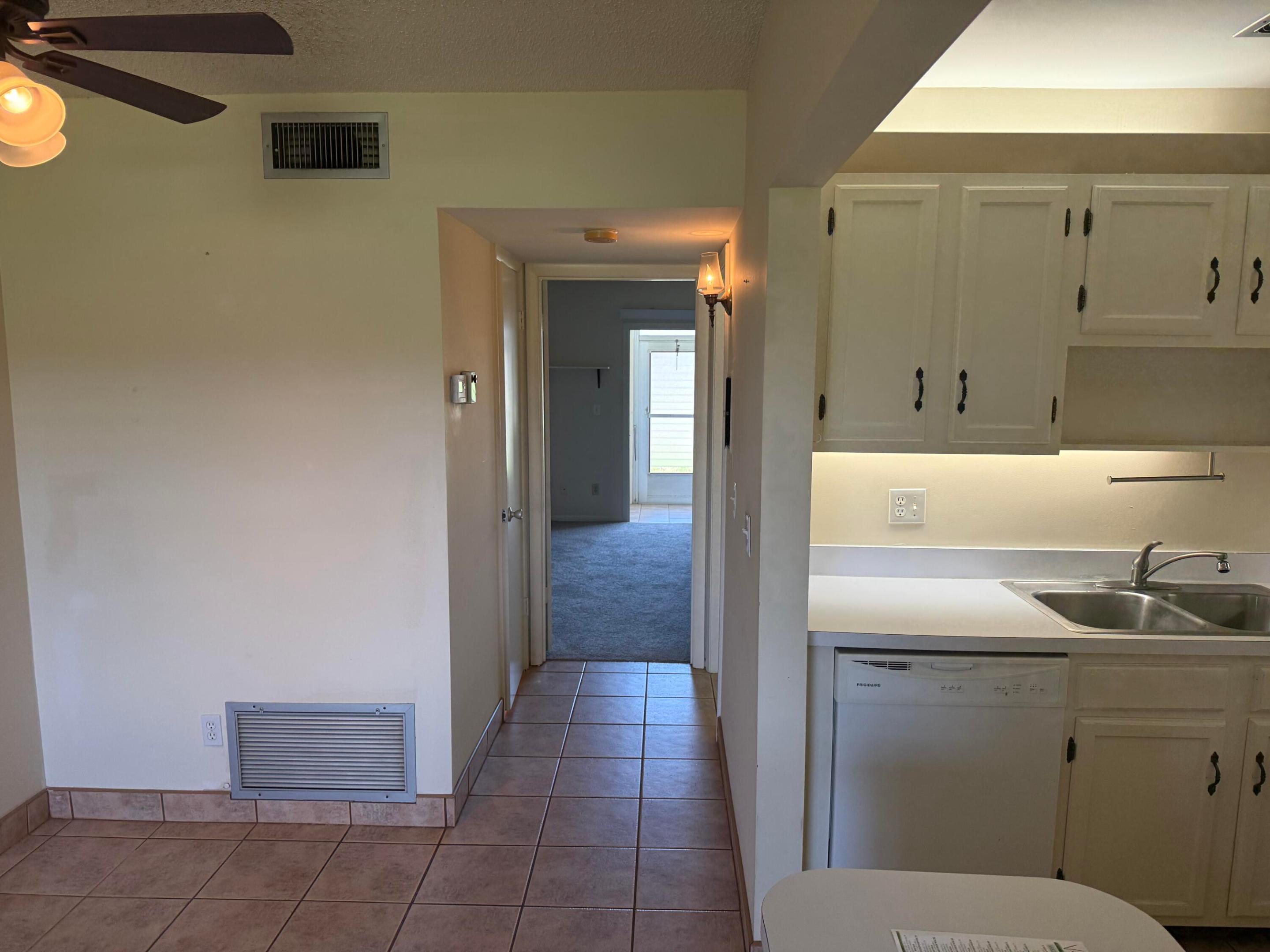 VISTA ROYALE PHASE IV BLDGS 83-111 - Residential