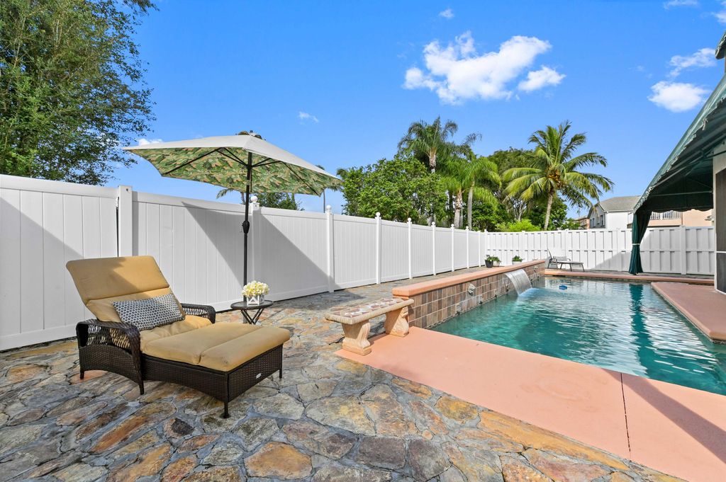 Photo of 2503 Glendale Drive, Royal Palm Beach, FL 33411 (MLS # R11131374)