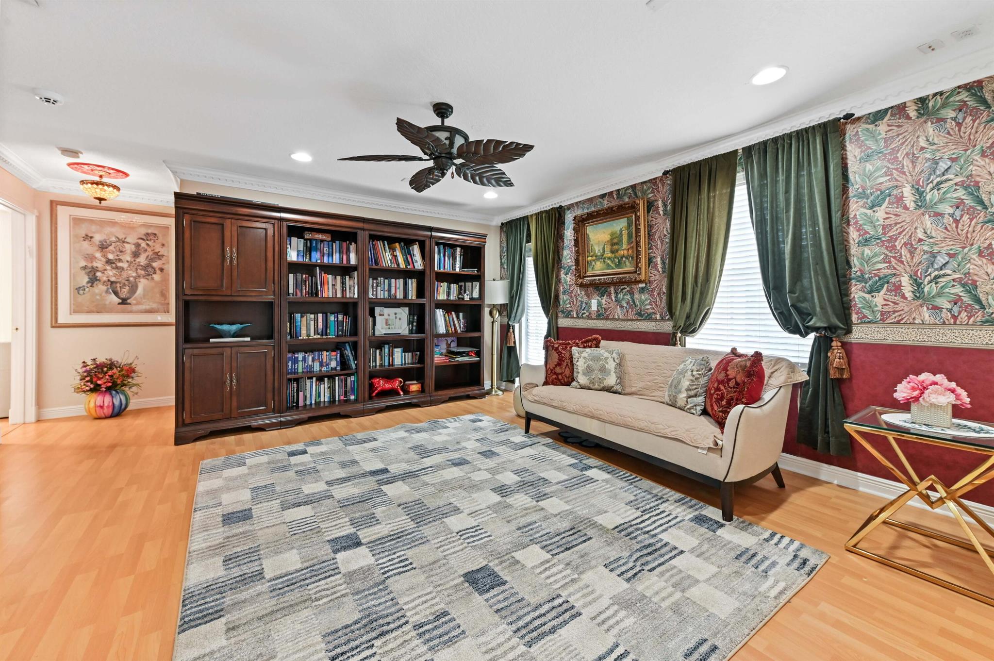 MADISON GREEN - Residential