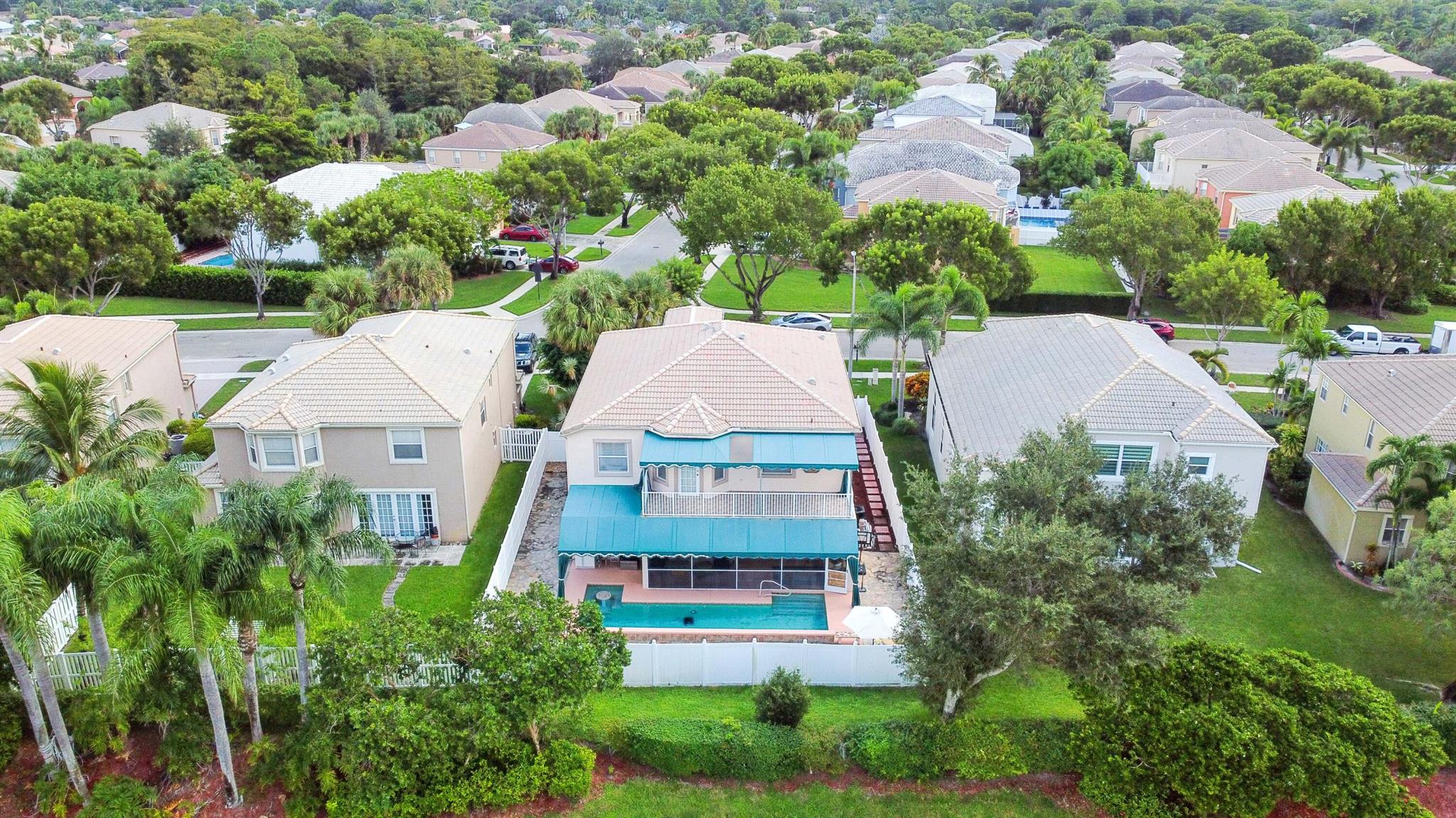 MADISON GREEN - Residential