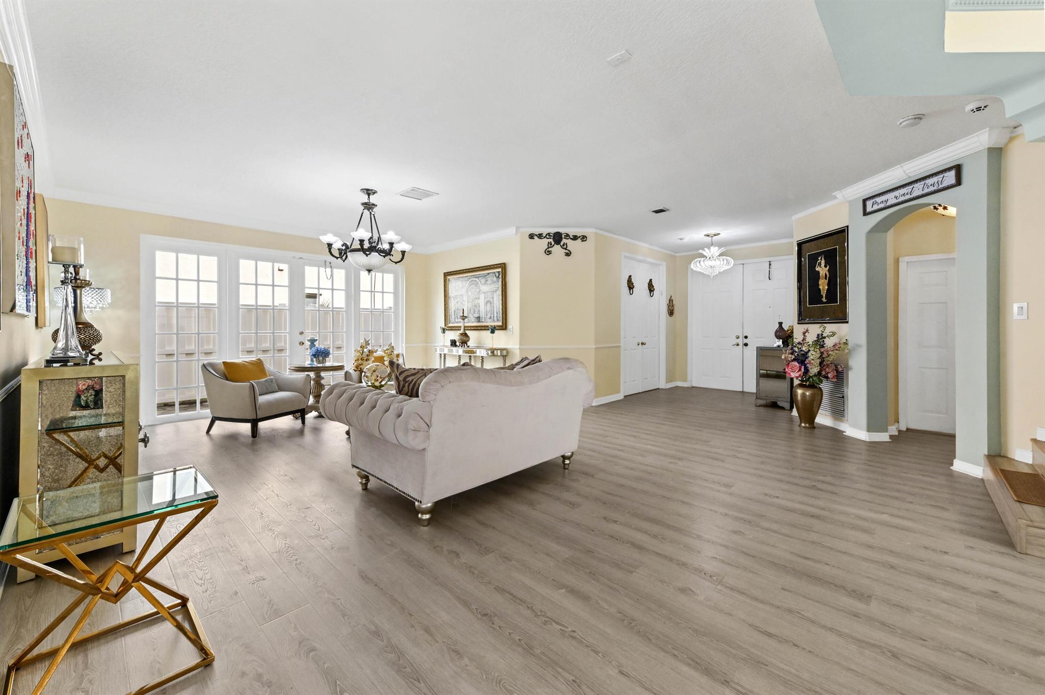 MADISON GREEN - Residential