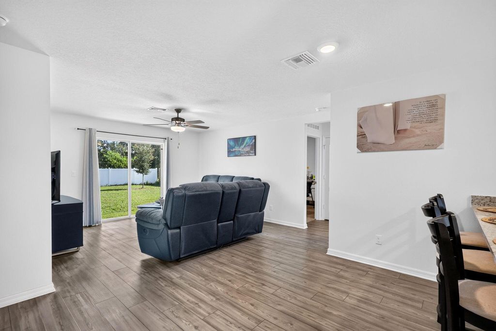Photo of 491 SW DAILEY Avenue, Port Saint Lucie, FL 34953 (MLS # B26057569)