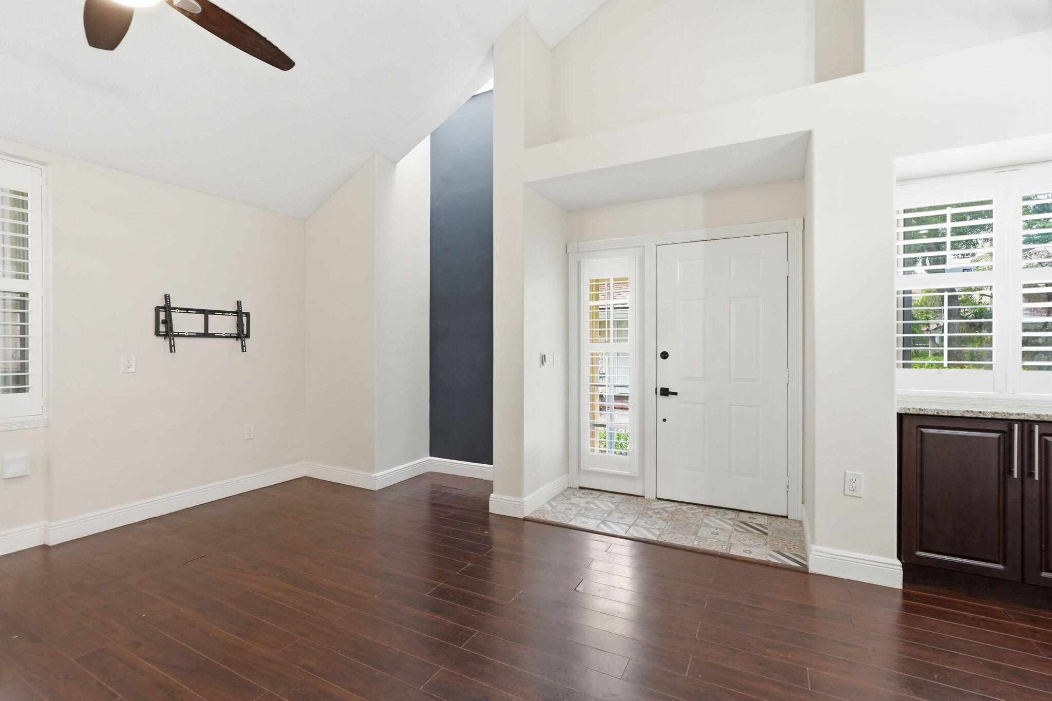 Properties 8111 Northboro Court 11d