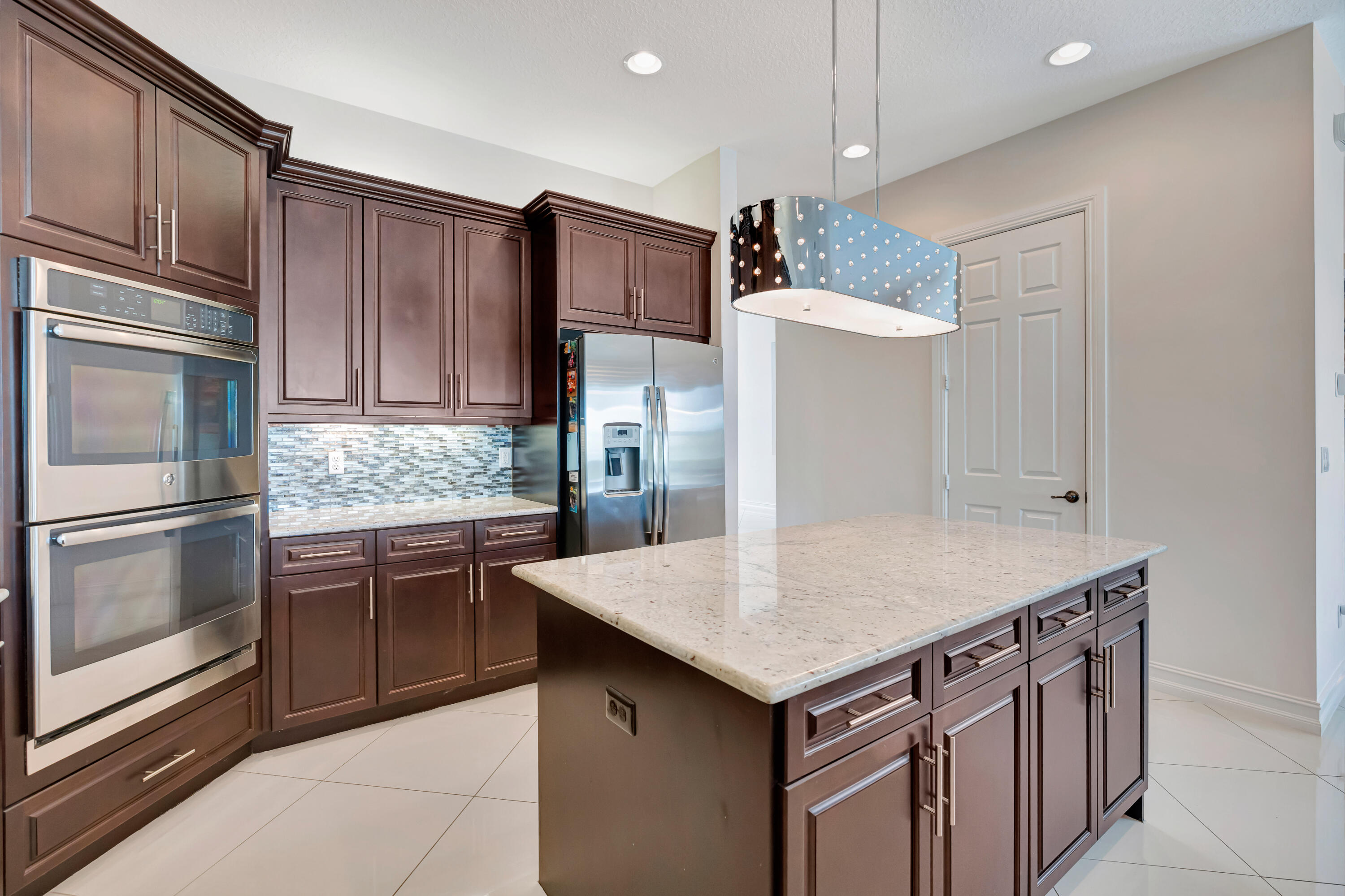 BAYHILL ESTATES - Residential