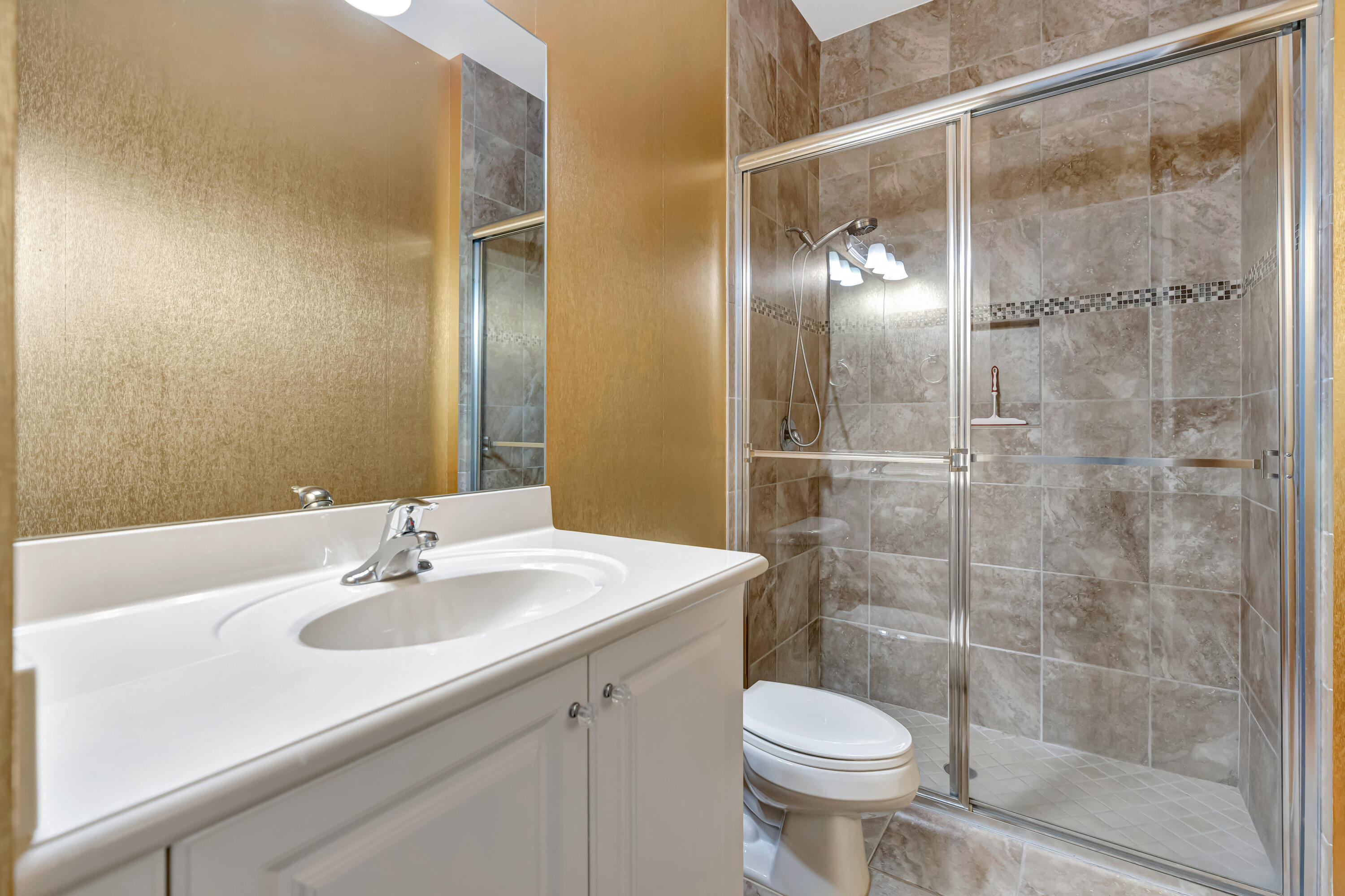 BAYHILL ESTATES - Residential