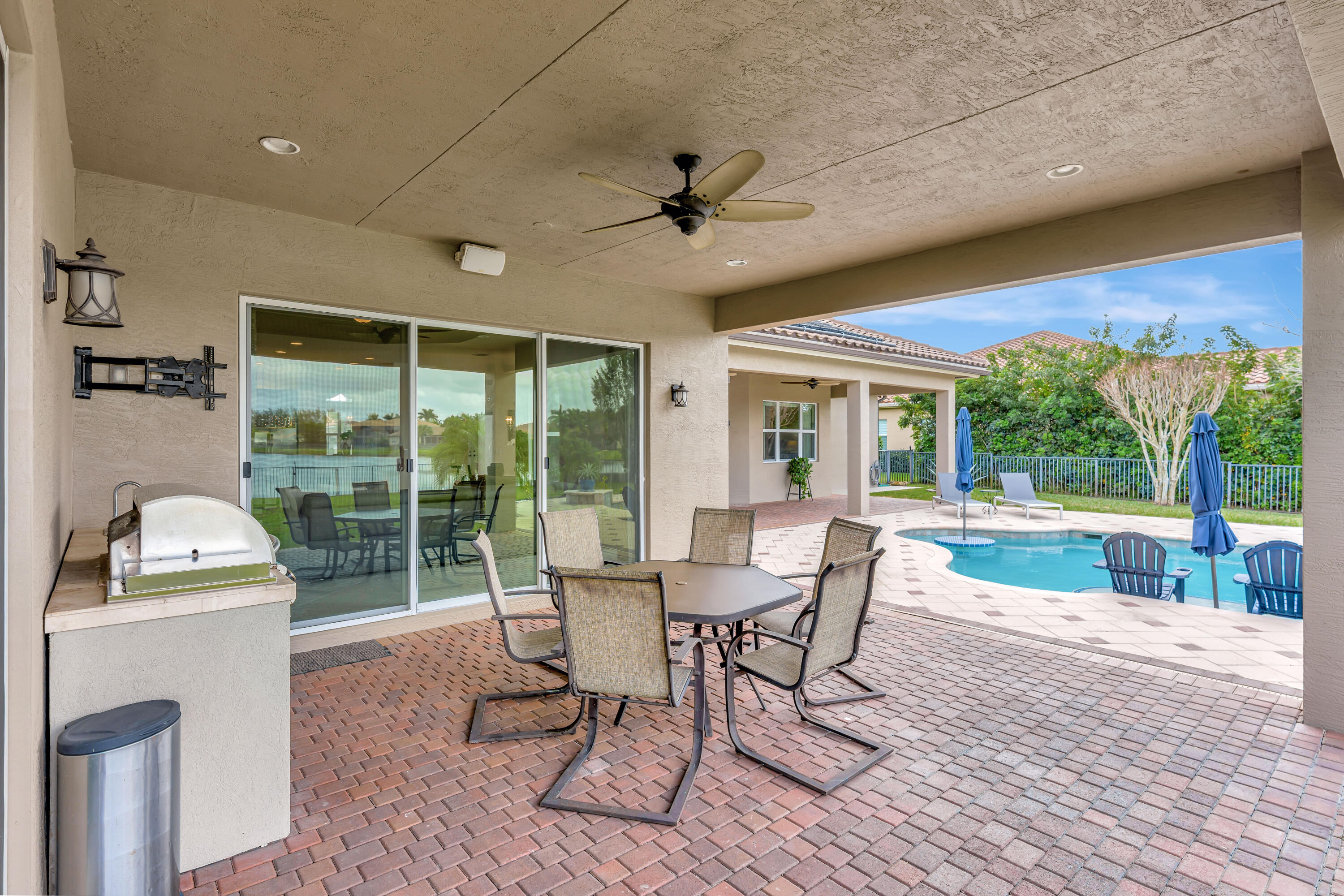 BAYHILL ESTATES - Residential