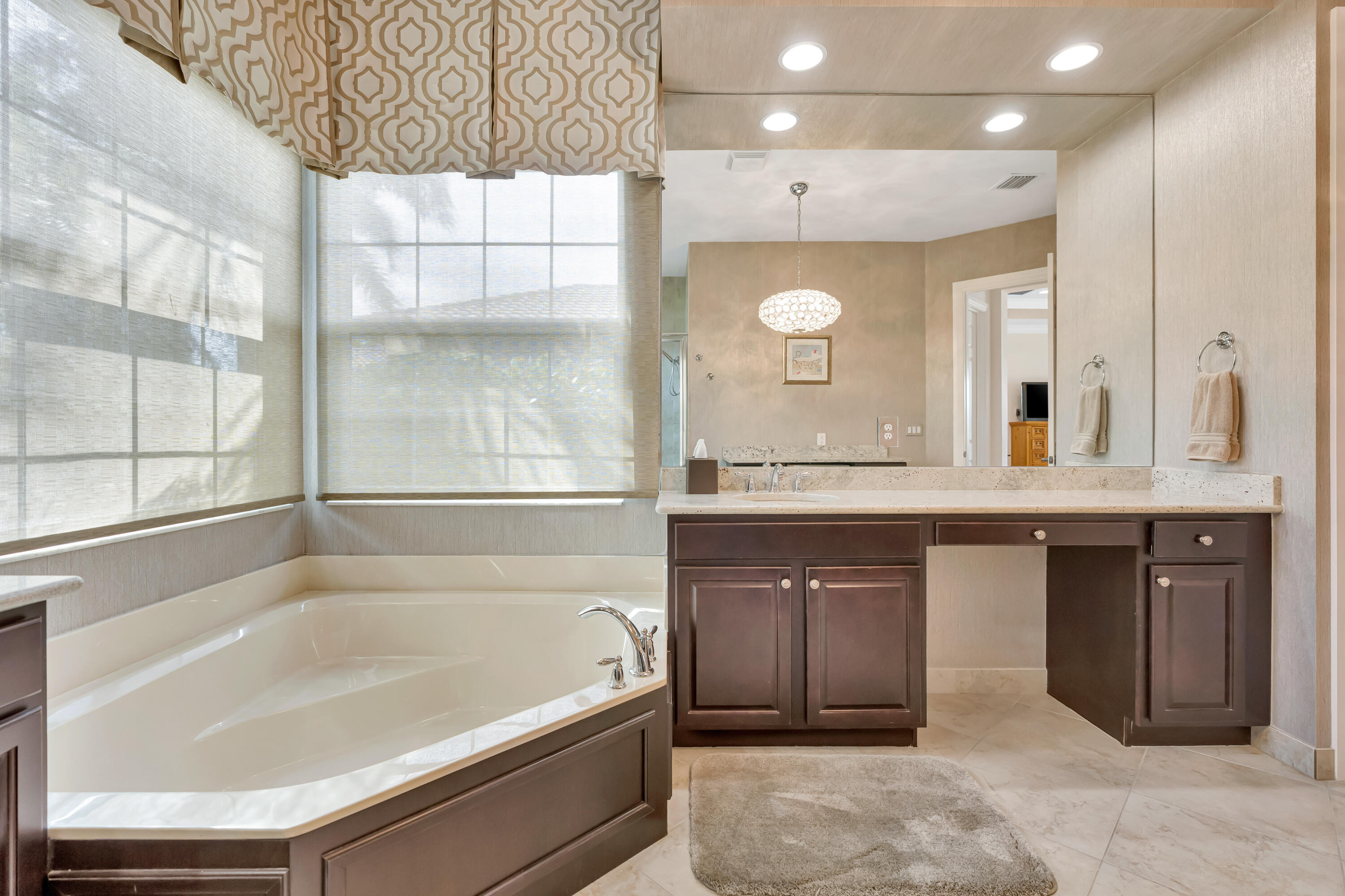 BAYHILL ESTATES - Residential