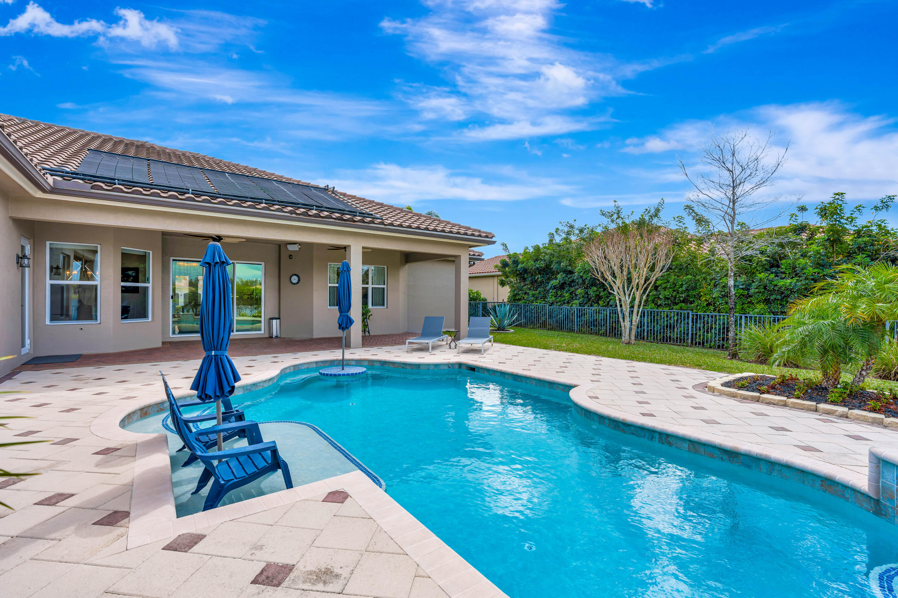 BAYHILL ESTATES - Residential