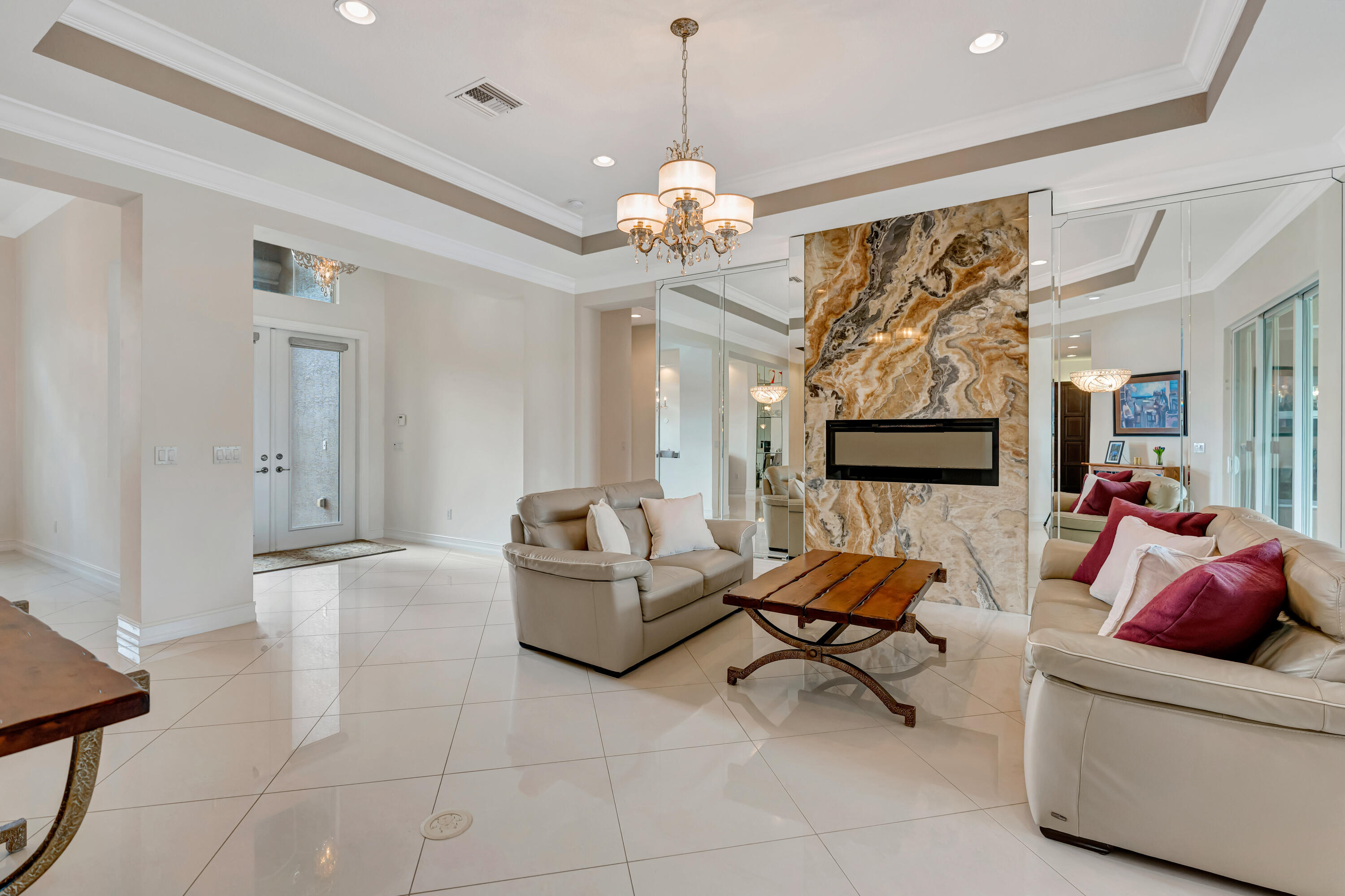 BAYHILL ESTATES - Residential