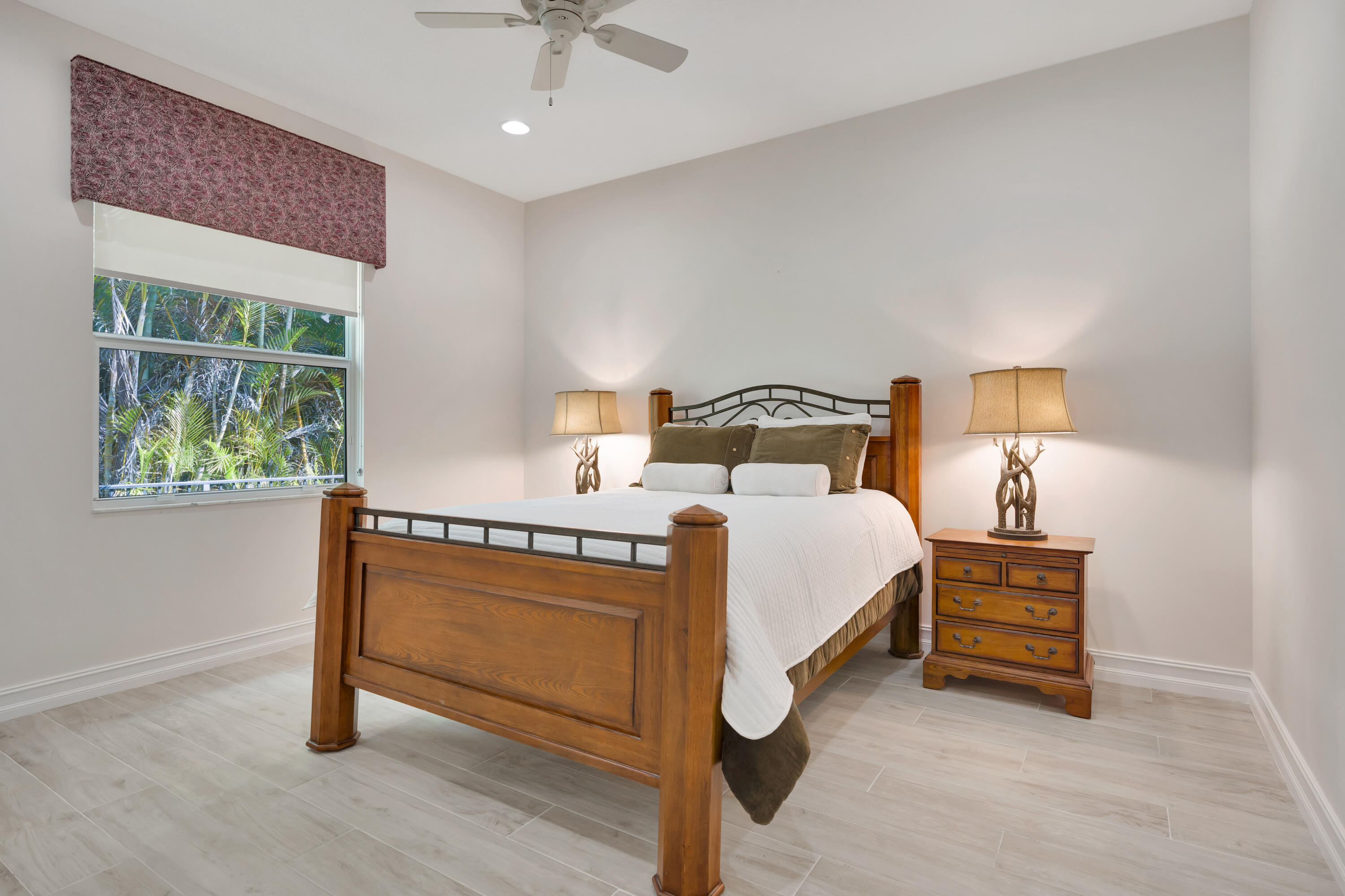 BAYHILL ESTATES - Residential