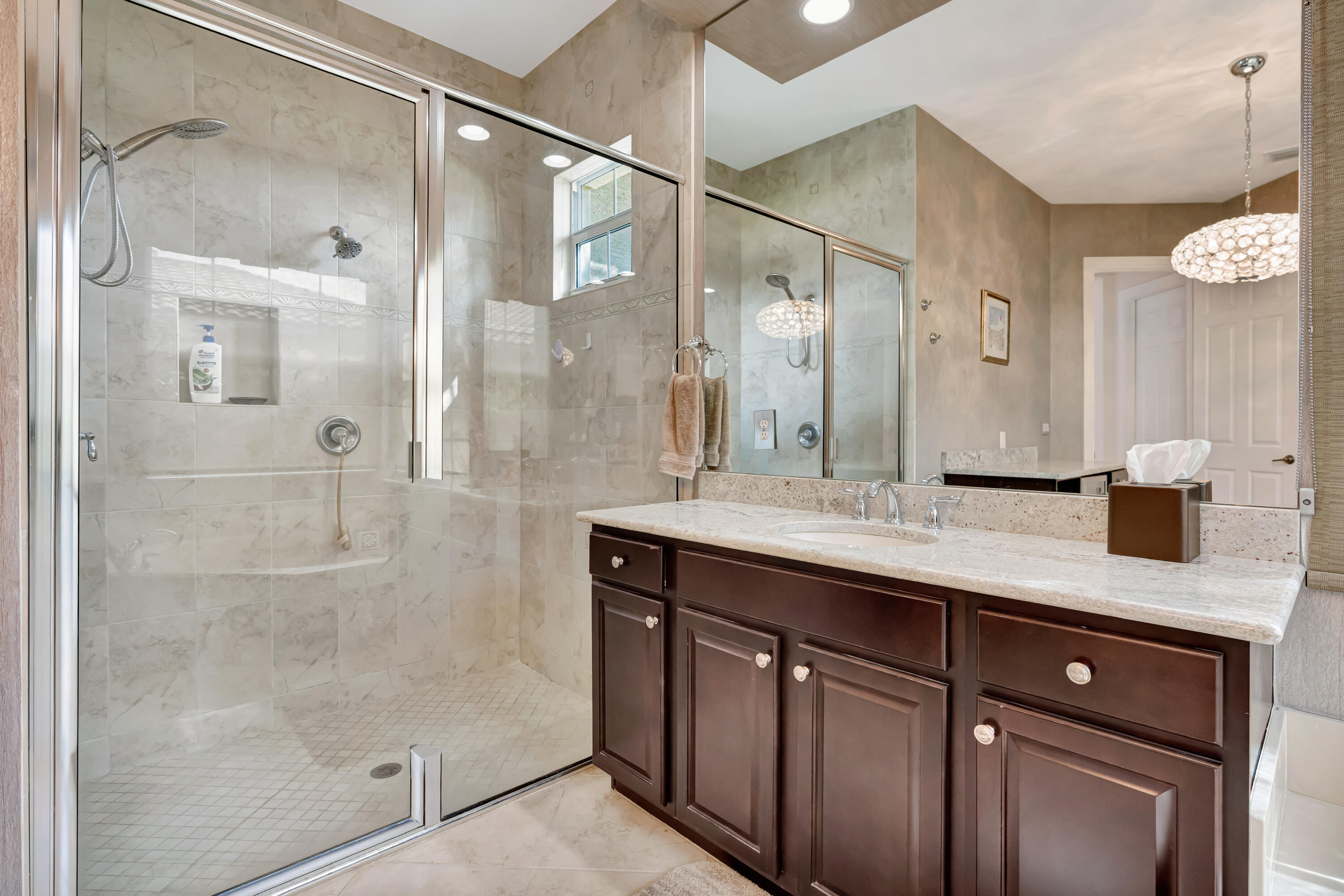 BAYHILL ESTATES - Residential