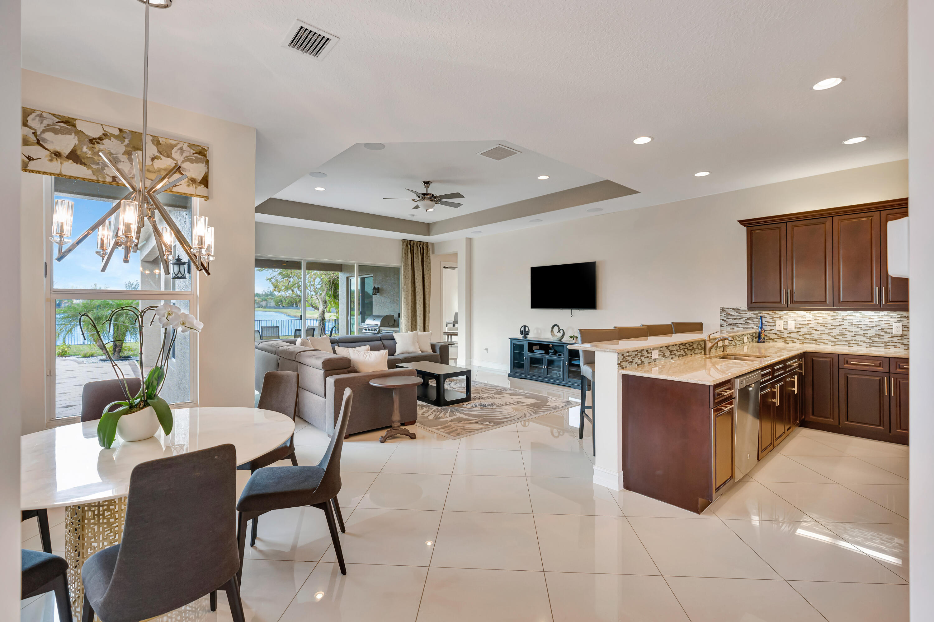 BAYHILL ESTATES - Residential