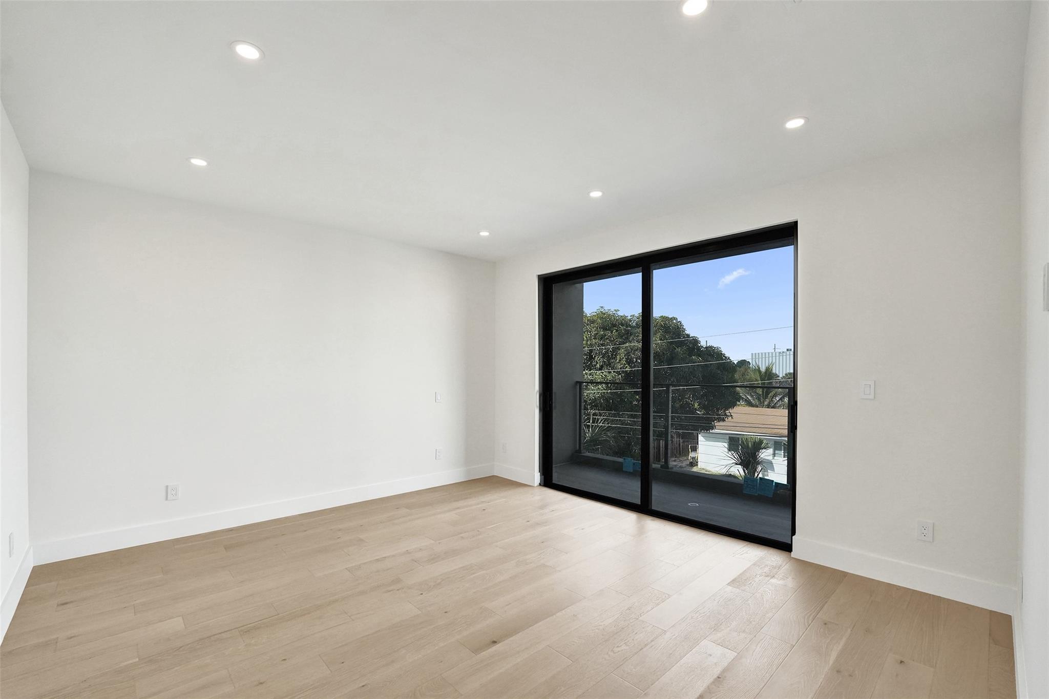 Poinsettia Heights - Residential