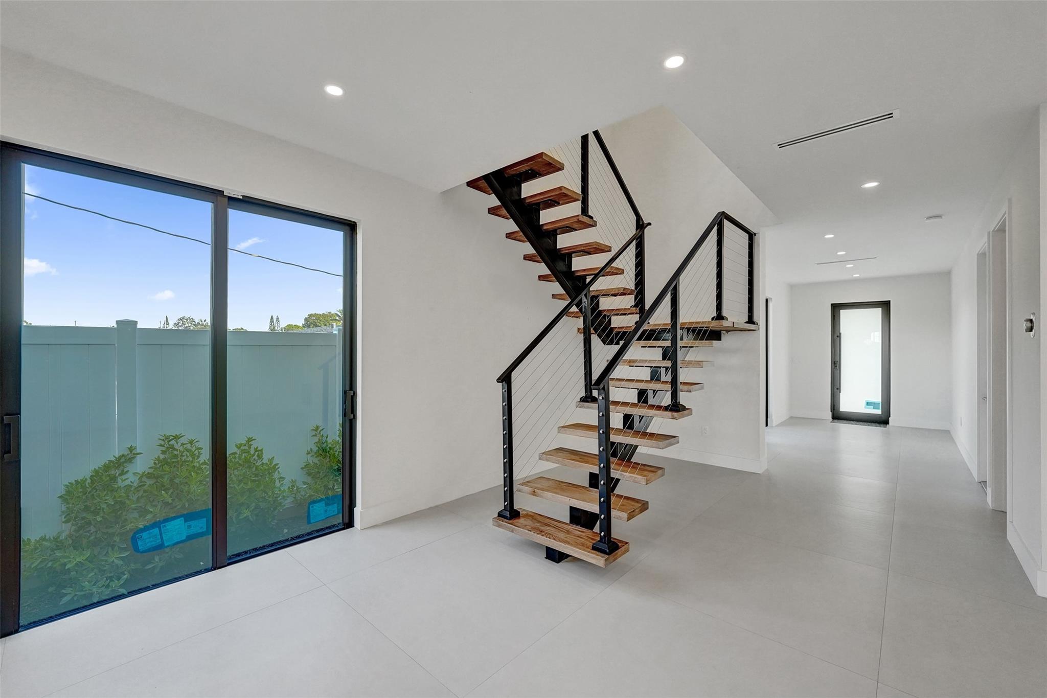 Poinsettia Heights - Residential