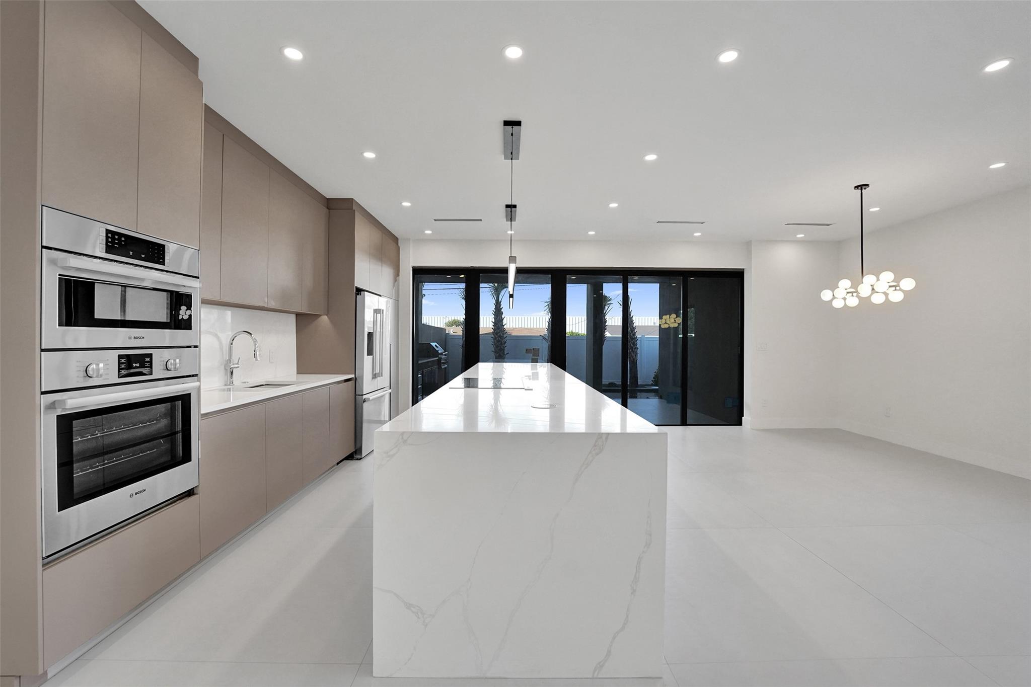 Poinsettia Heights - Residential