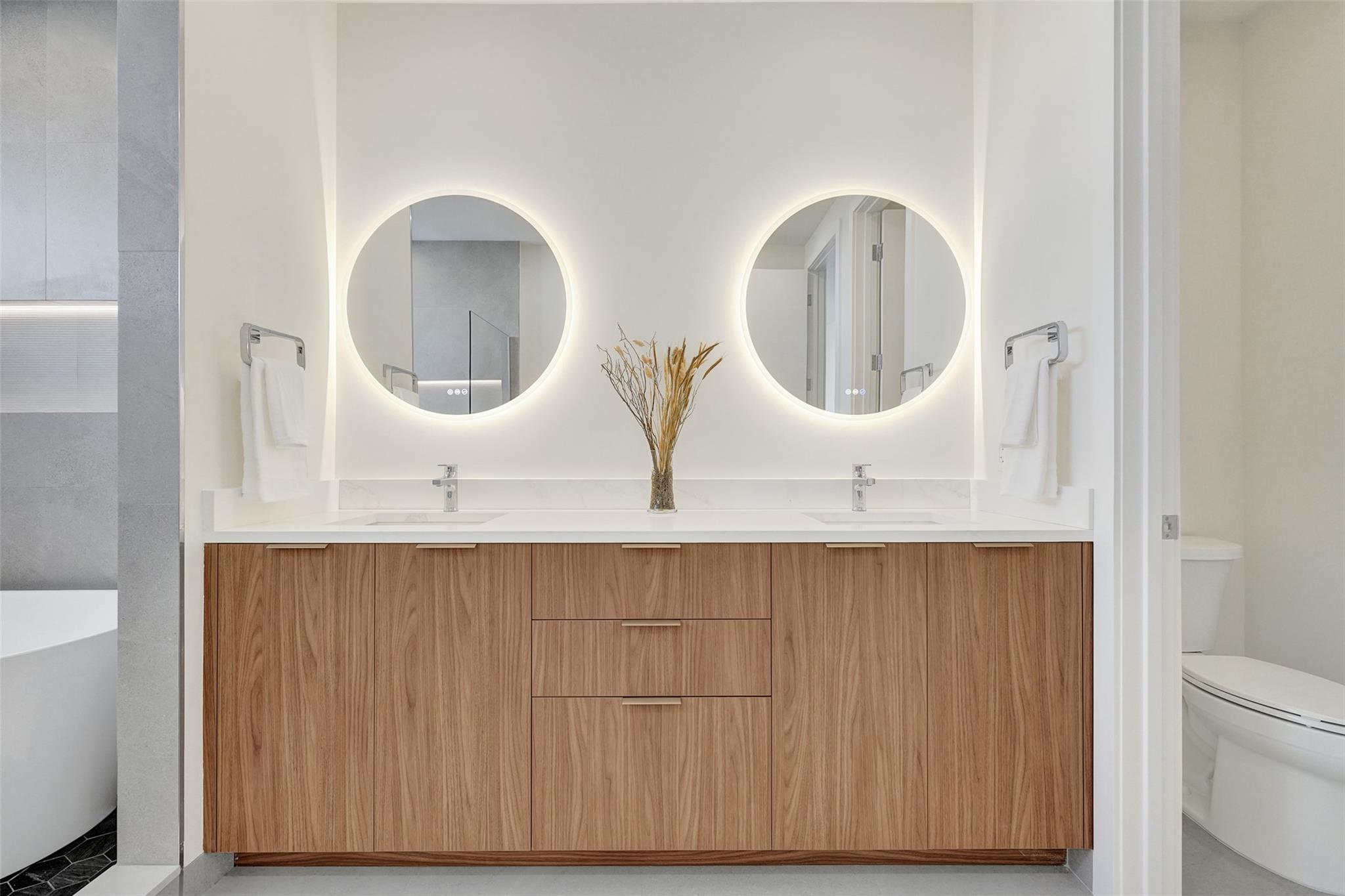 Poinsettia Heights - Residential