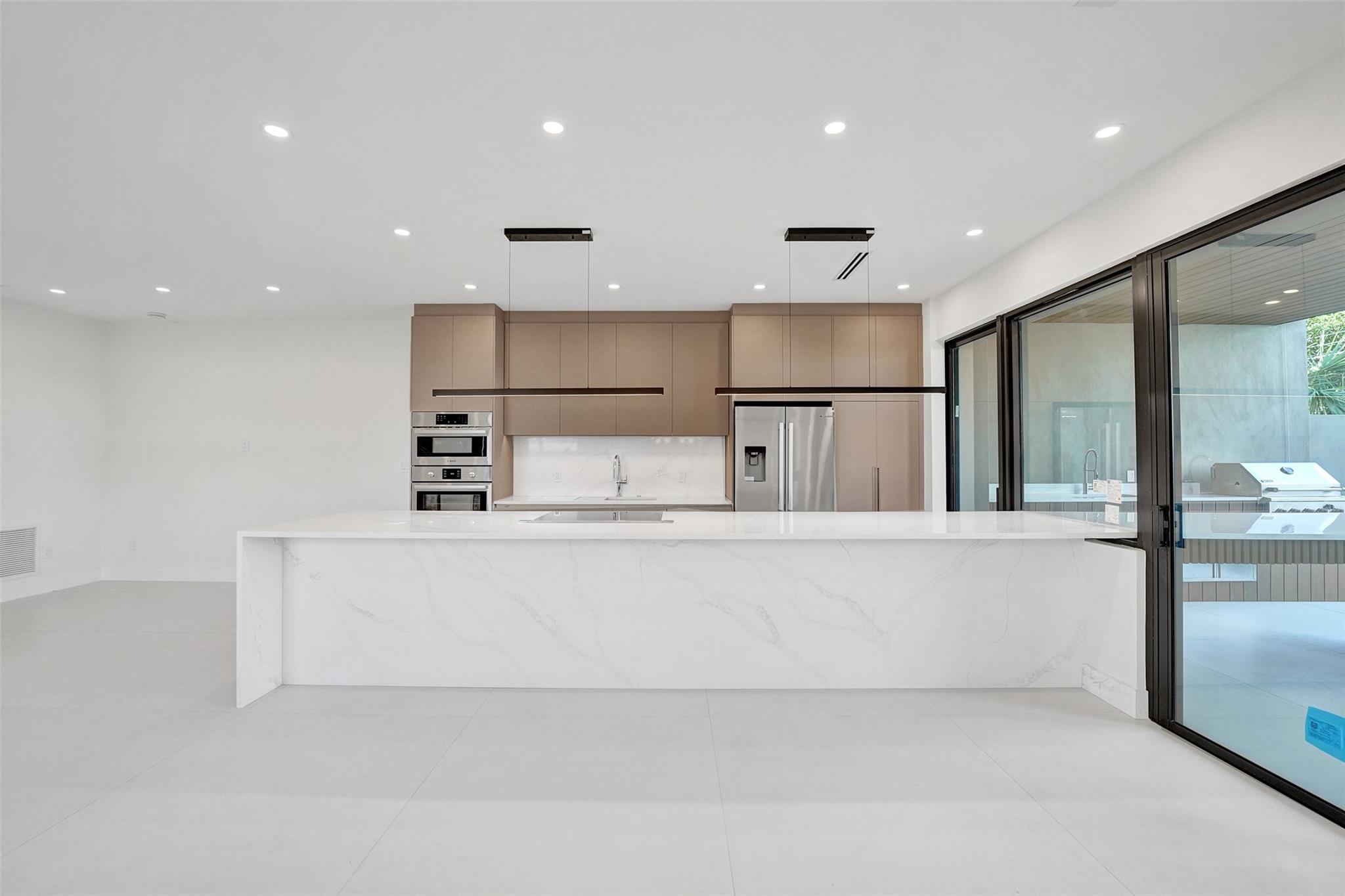 Poinsettia Heights - Residential