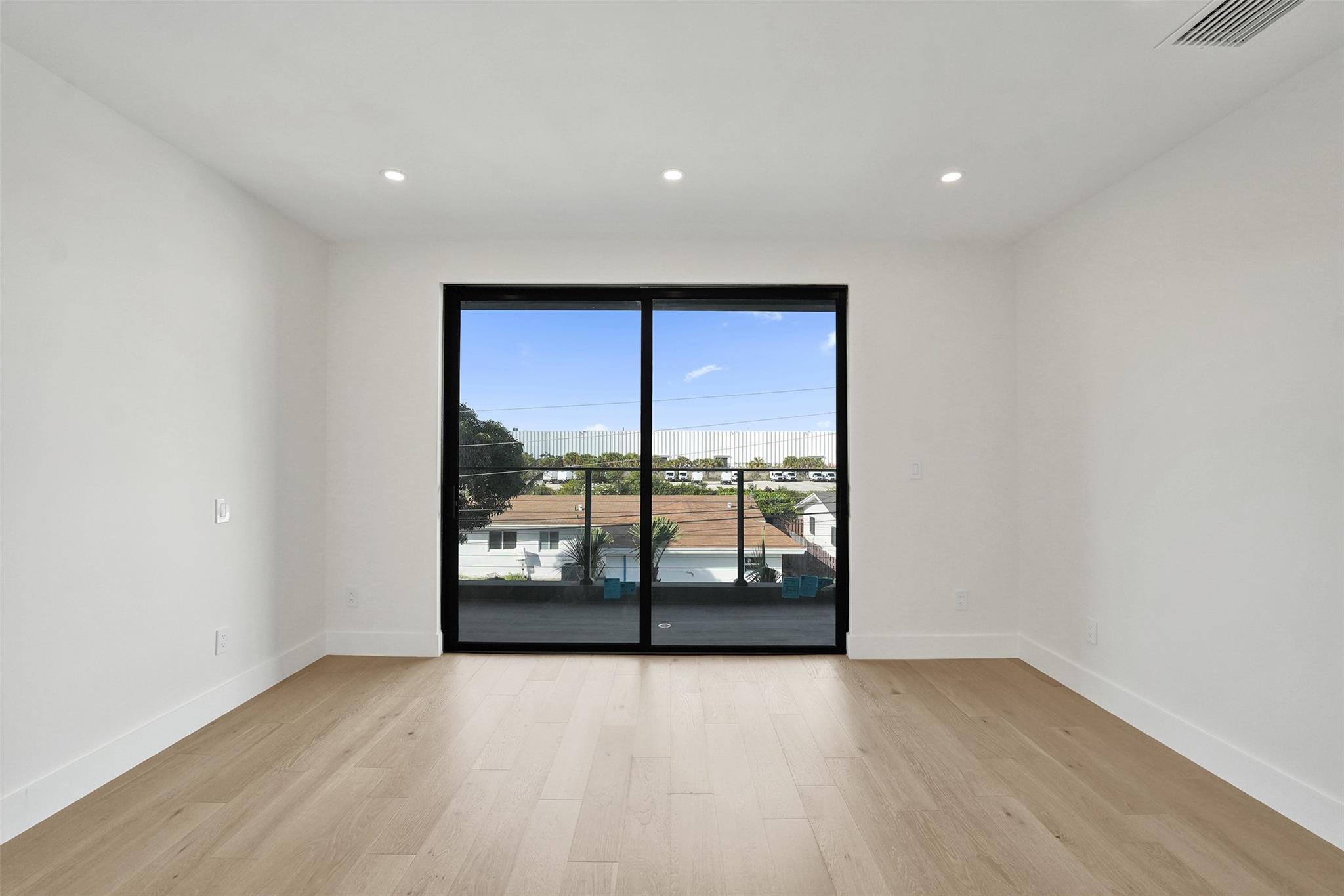 Poinsettia Heights - Residential