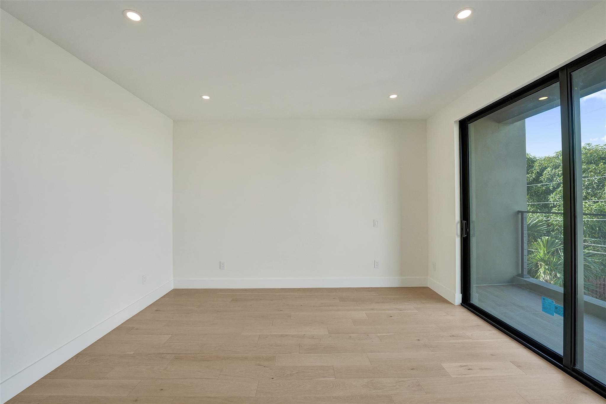 Poinsettia Heights - Residential