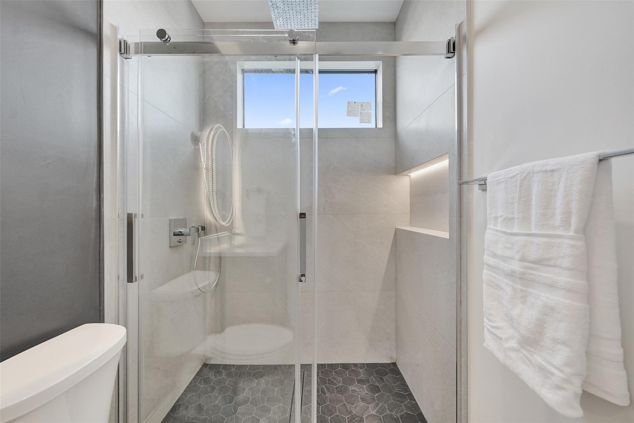 Poinsettia Heights - Residential