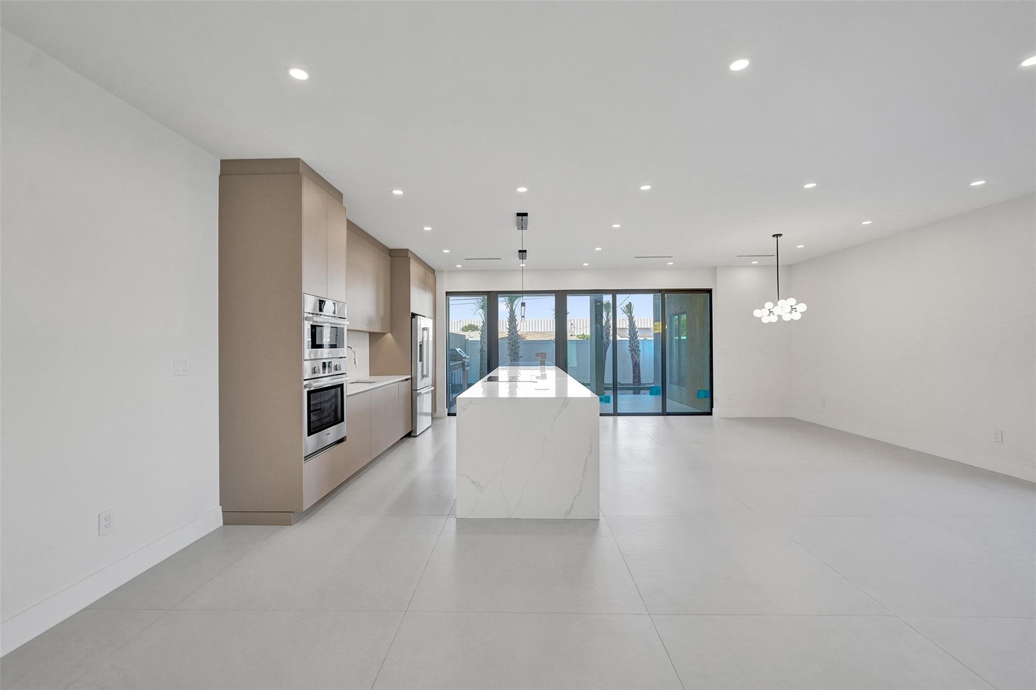 Poinsettia Heights - Residential