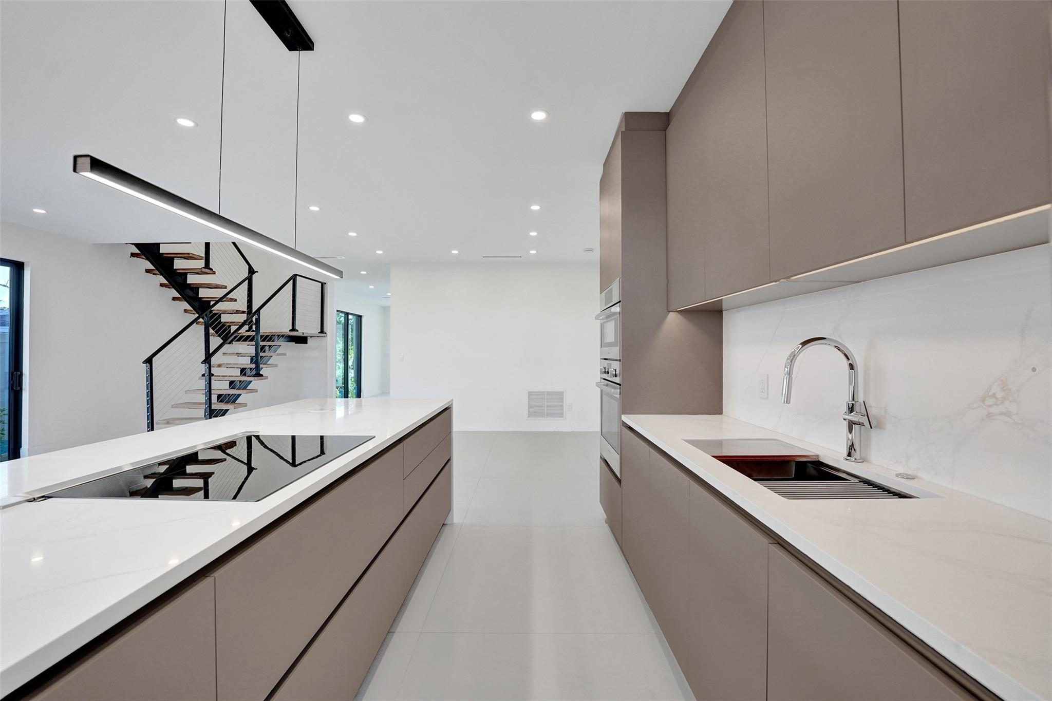 Poinsettia Heights - Residential