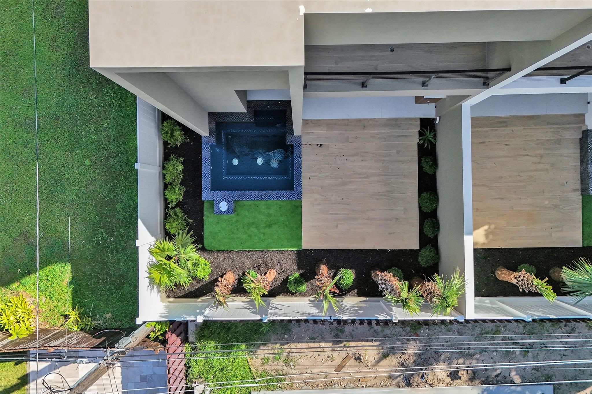 Poinsettia Heights - Residential