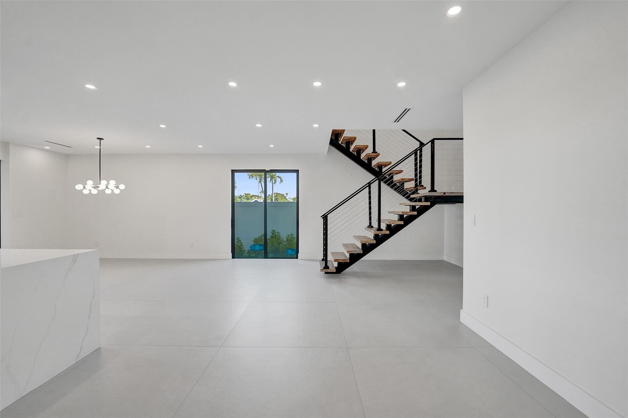 Poinsettia Heights - Residential