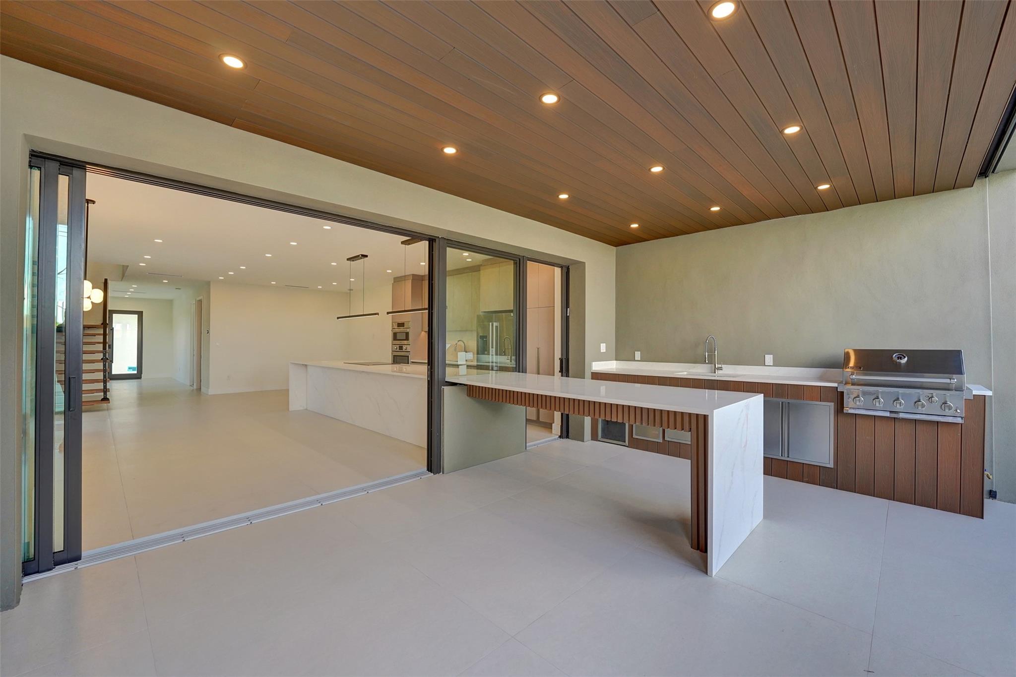 Poinsettia Heights - Residential