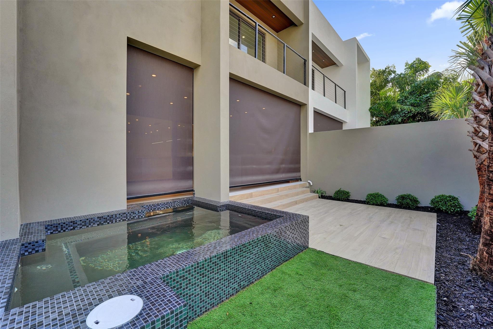 Poinsettia Heights - Residential