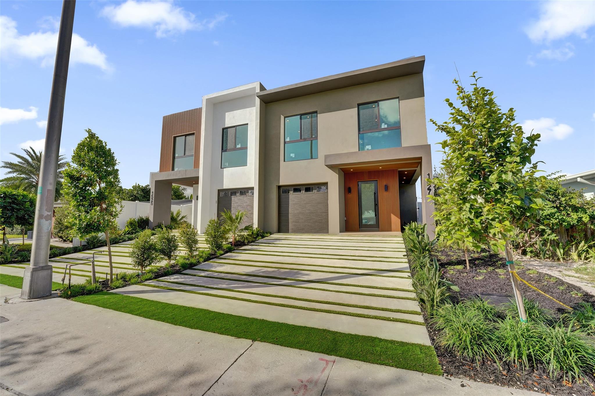 Poinsettia Heights - Residential