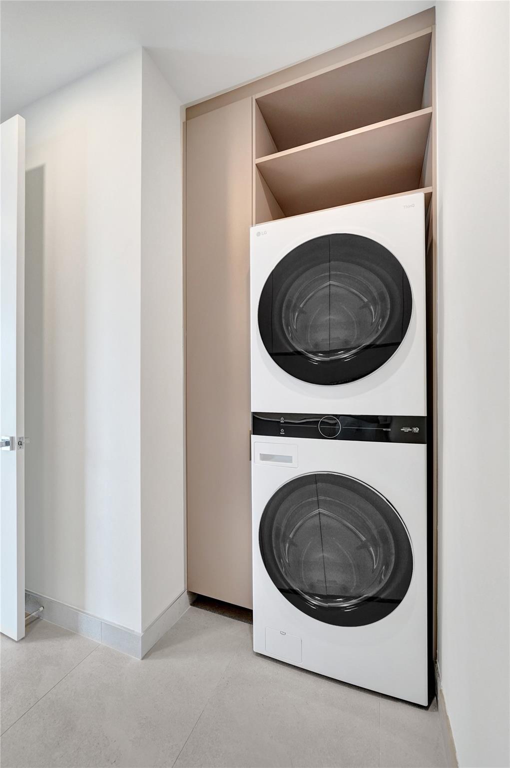 Poinsettia Heights - Residential