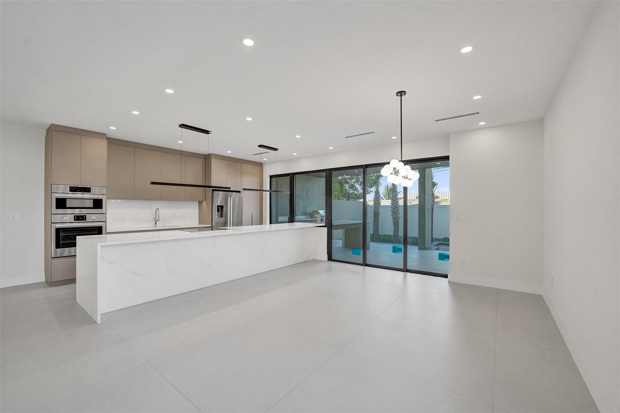 Poinsettia Heights - Residential