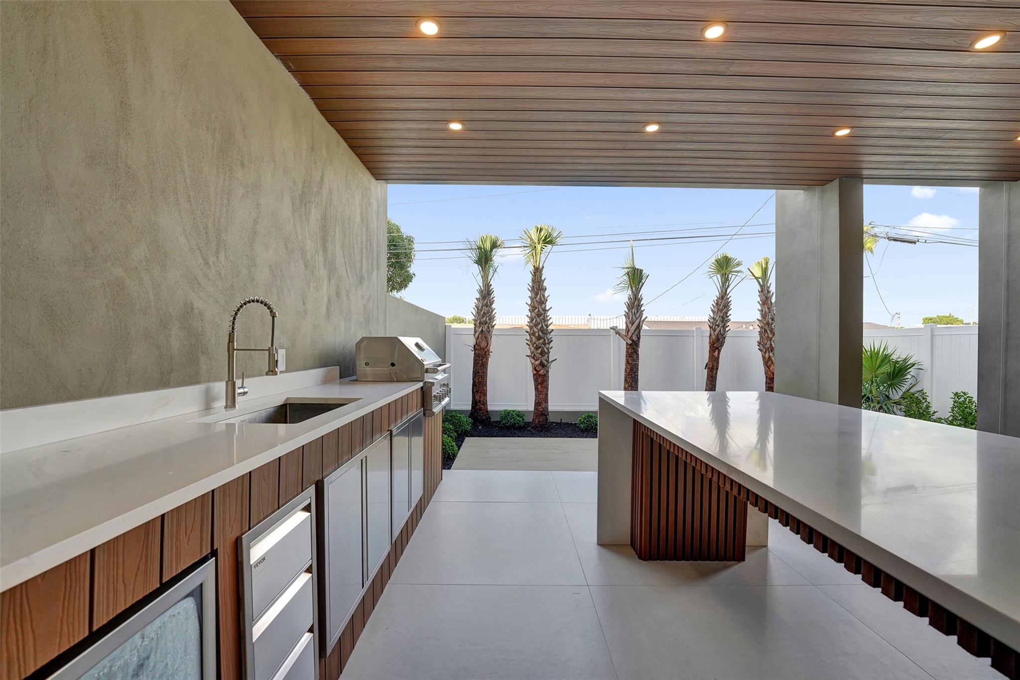 Poinsettia Heights - Residential