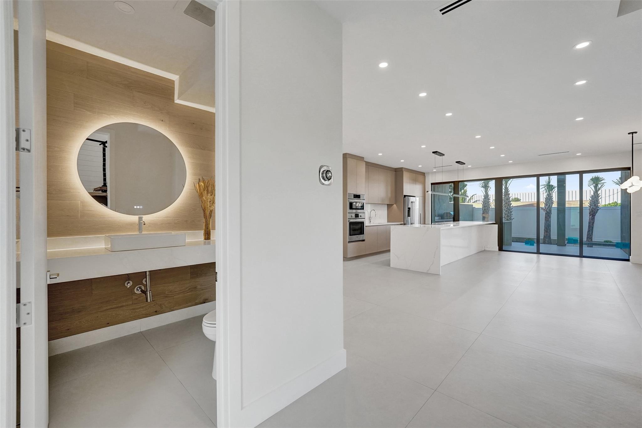 Poinsettia Heights - Residential