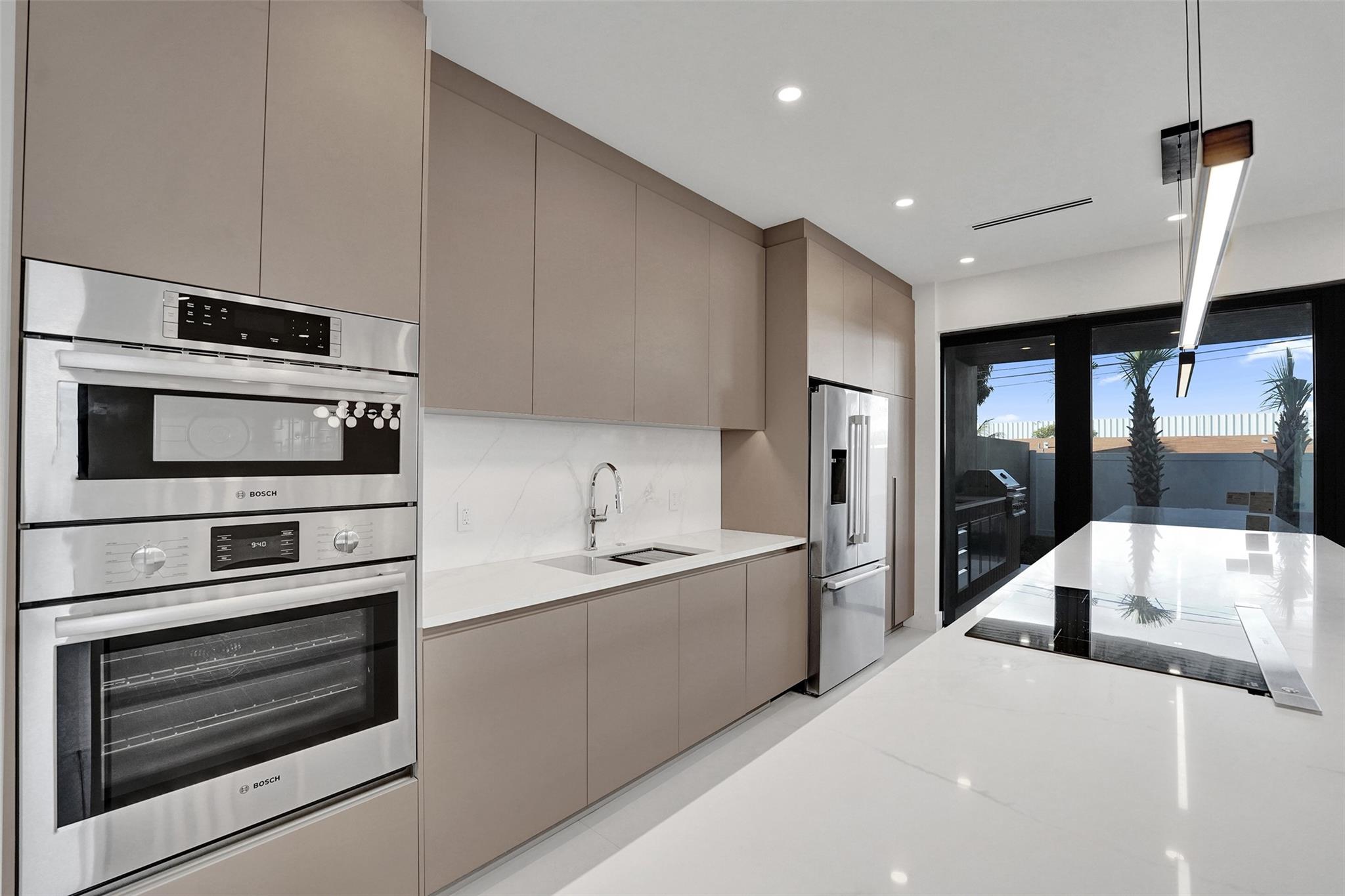 Poinsettia Heights - Residential