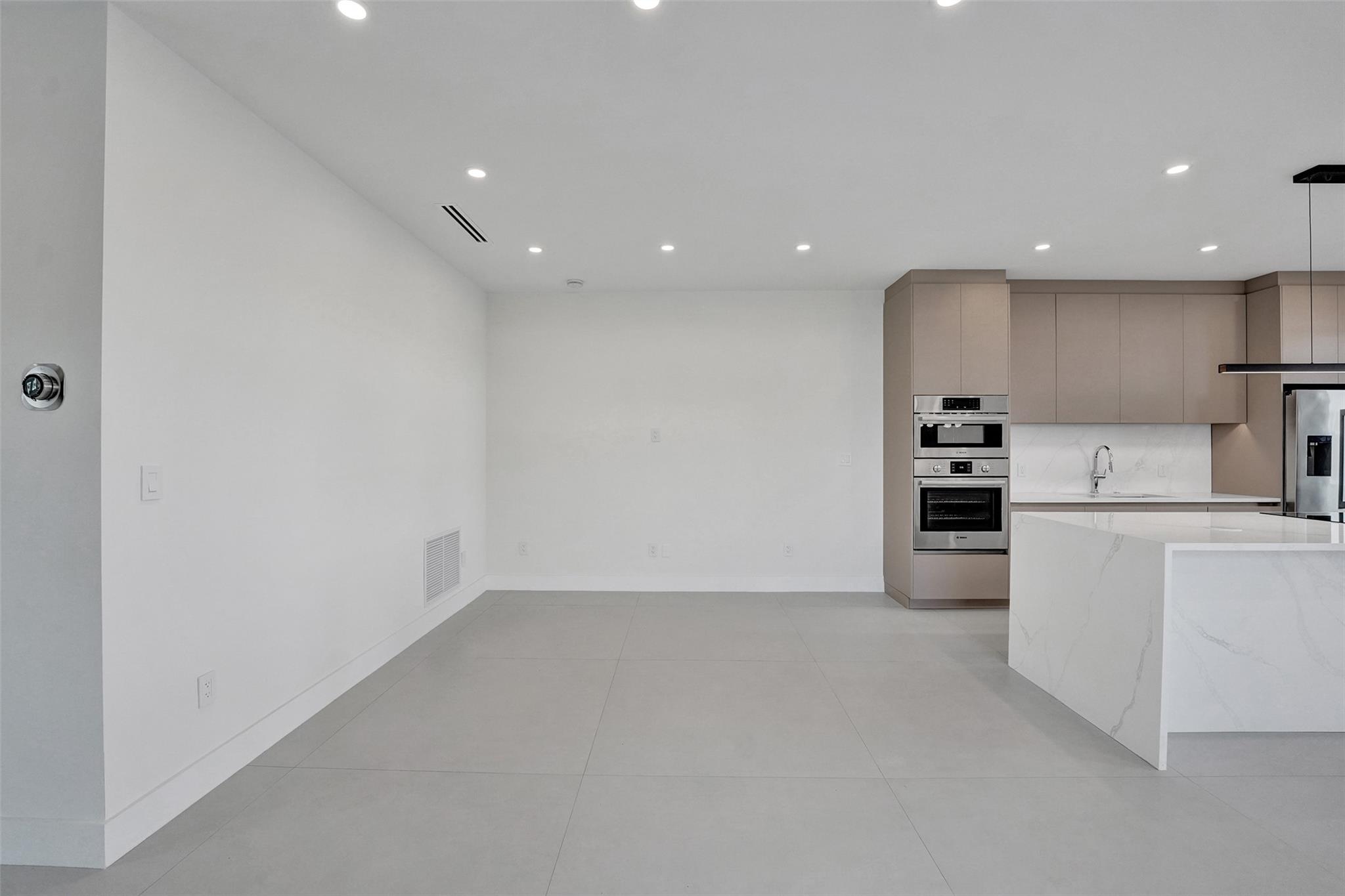 Poinsettia Heights - Residential