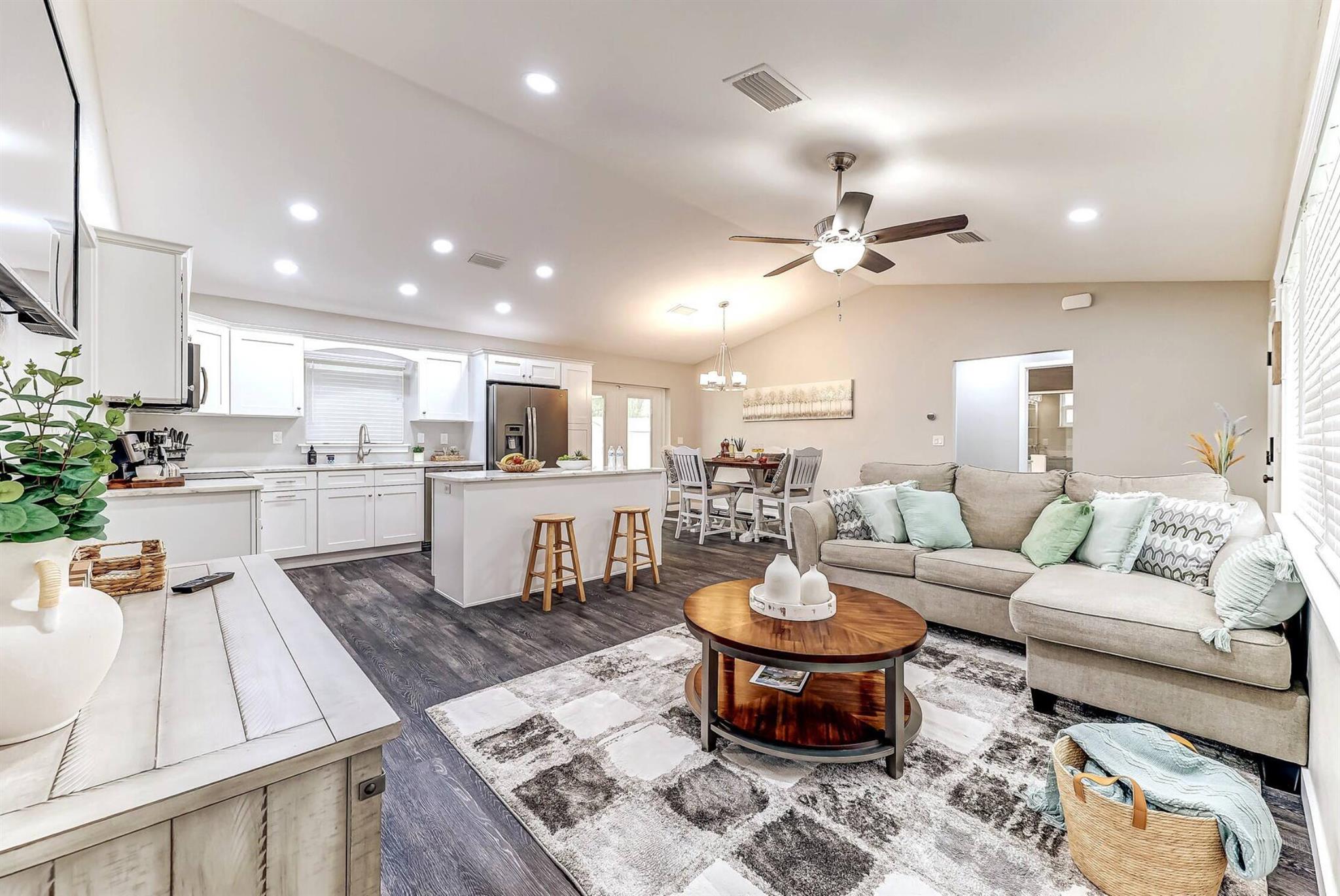 220 Kite Avenue