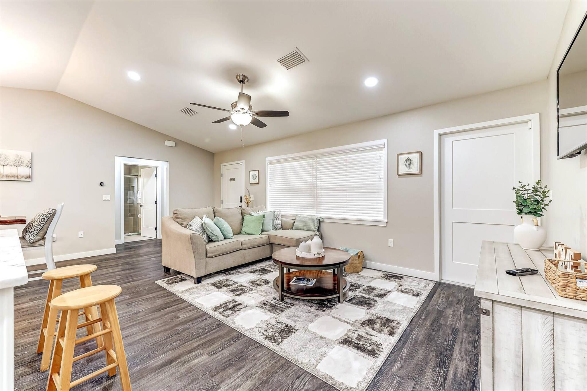 220 Kite Avenue