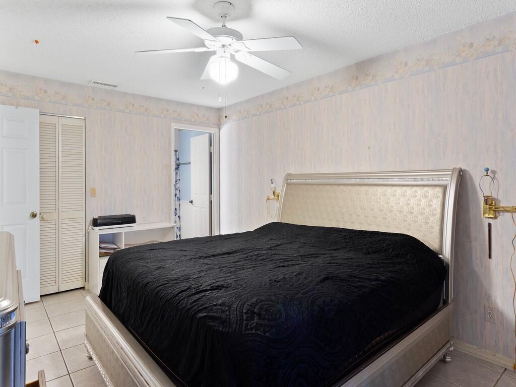 LONGWOOD VILLAGE PHASE 1 - Residential Lease