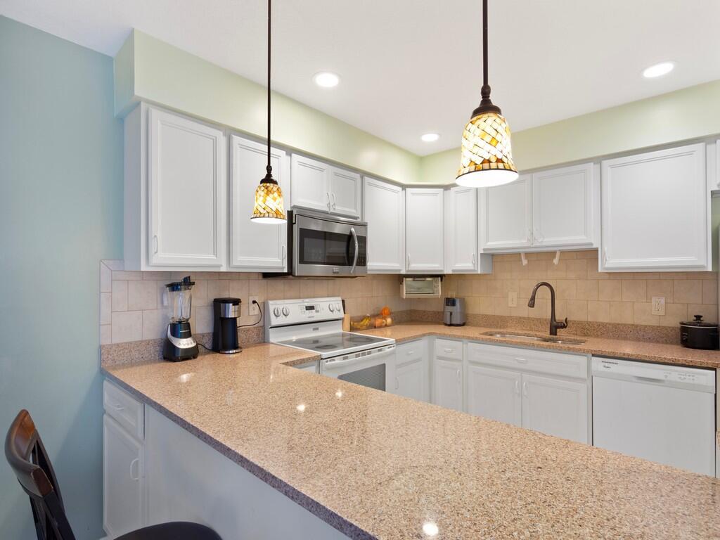 LONGWOOD VILLAGE PHASE 1 - Residential Lease