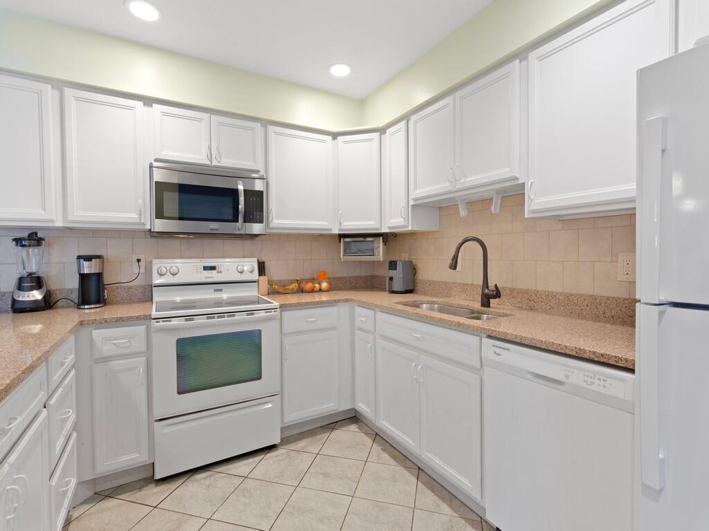 LONGWOOD VILLAGE PHASE 1 - Residential Lease