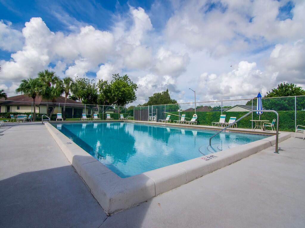 LONGWOOD VILLAGE PHASE 1 - Residential Lease