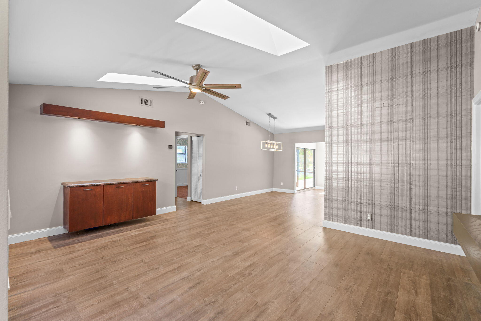 11730 152nd Street N