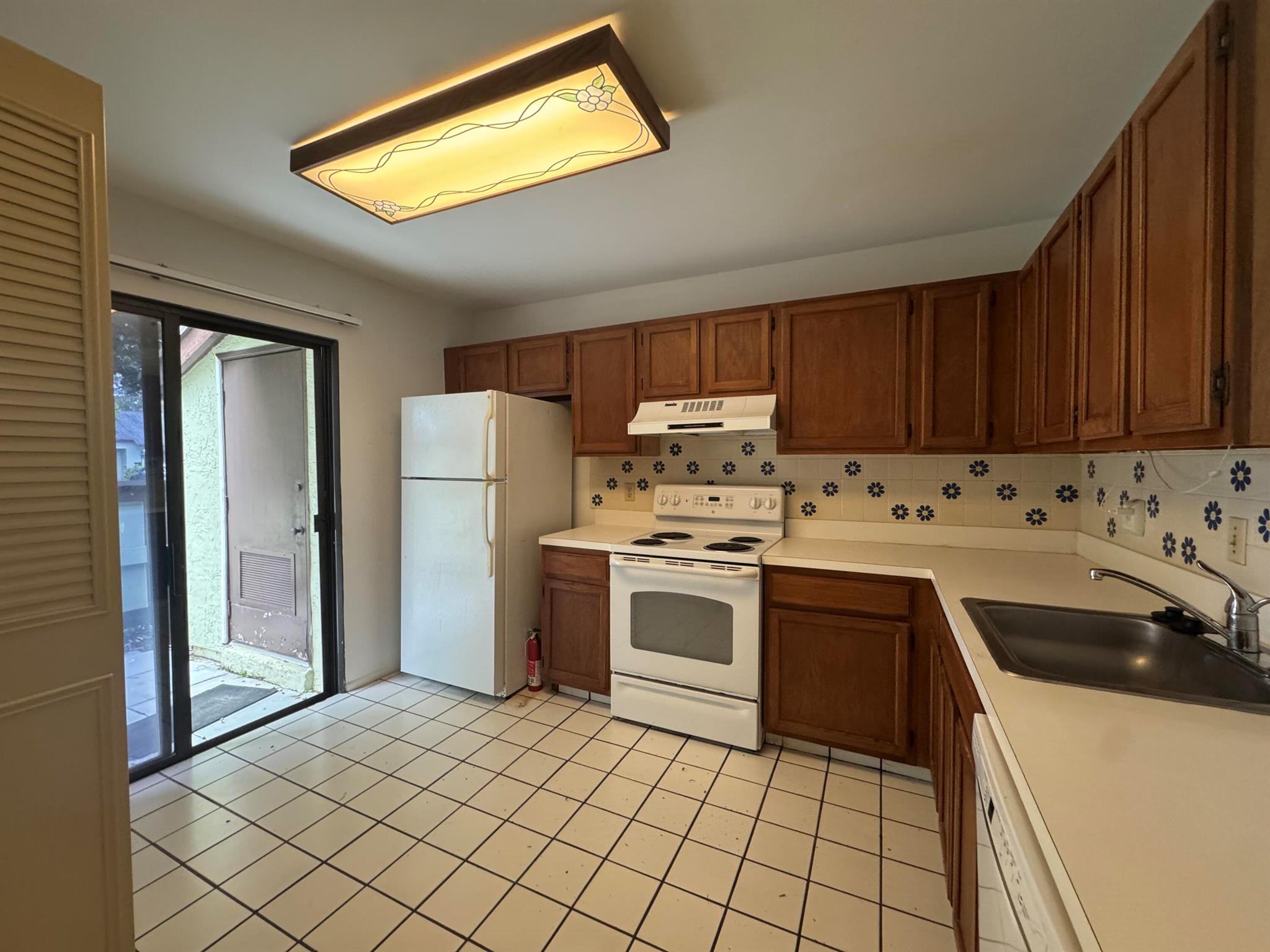 STRATHMORE GATE WEST - Residential