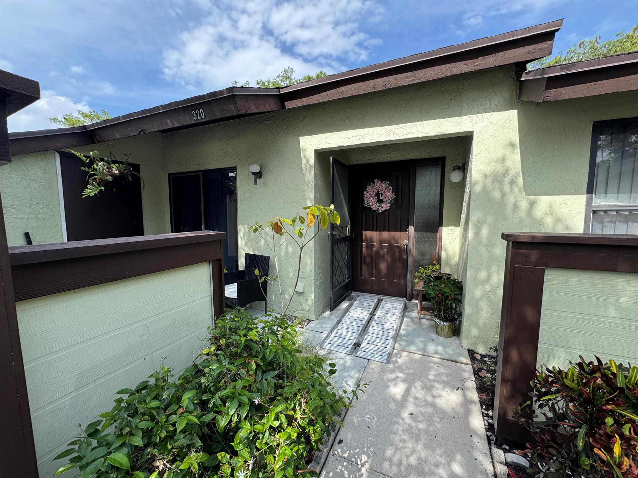 STRATHMORE GATE WEST - Residential