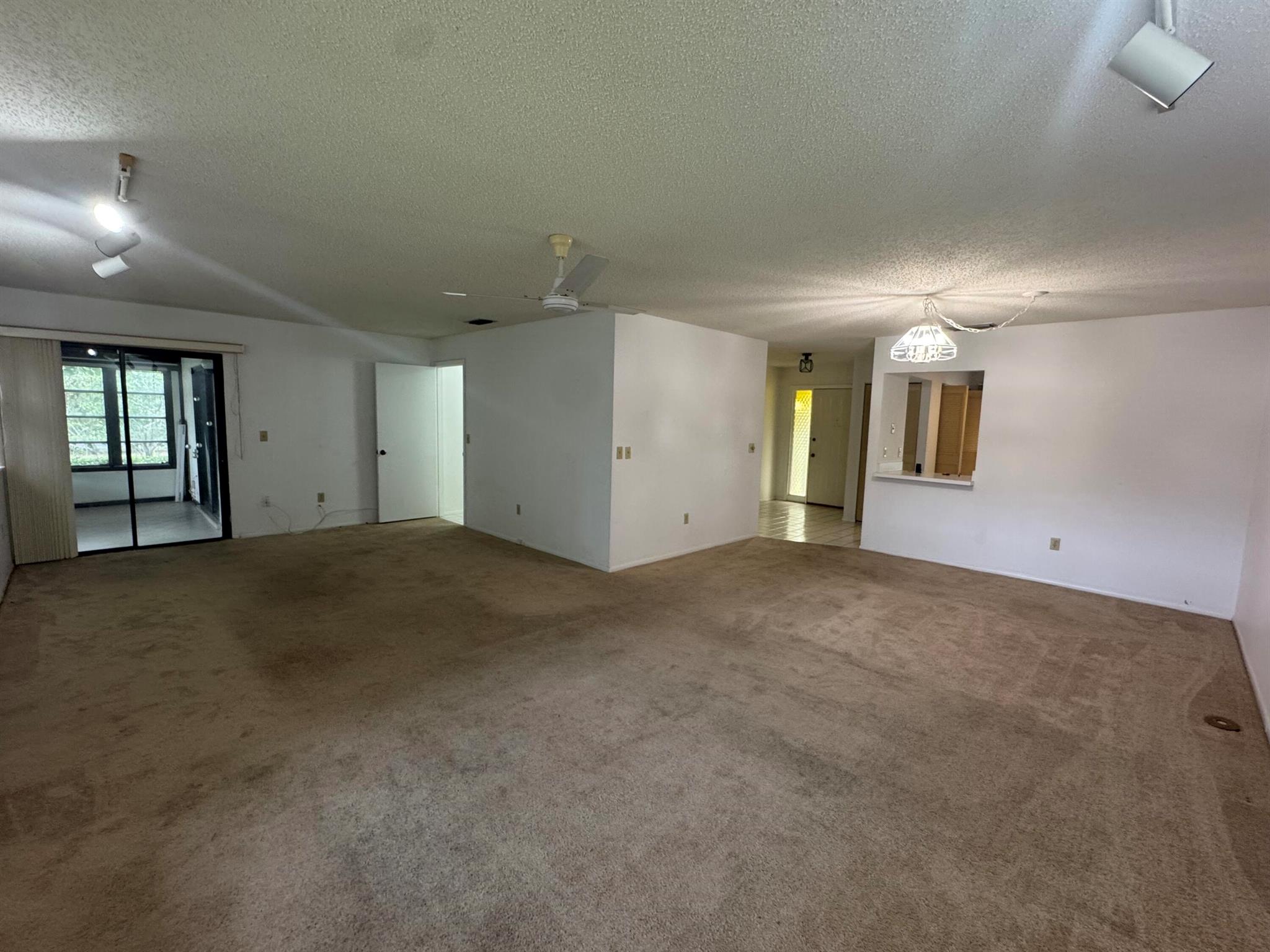 STRATHMORE GATE WEST - Residential