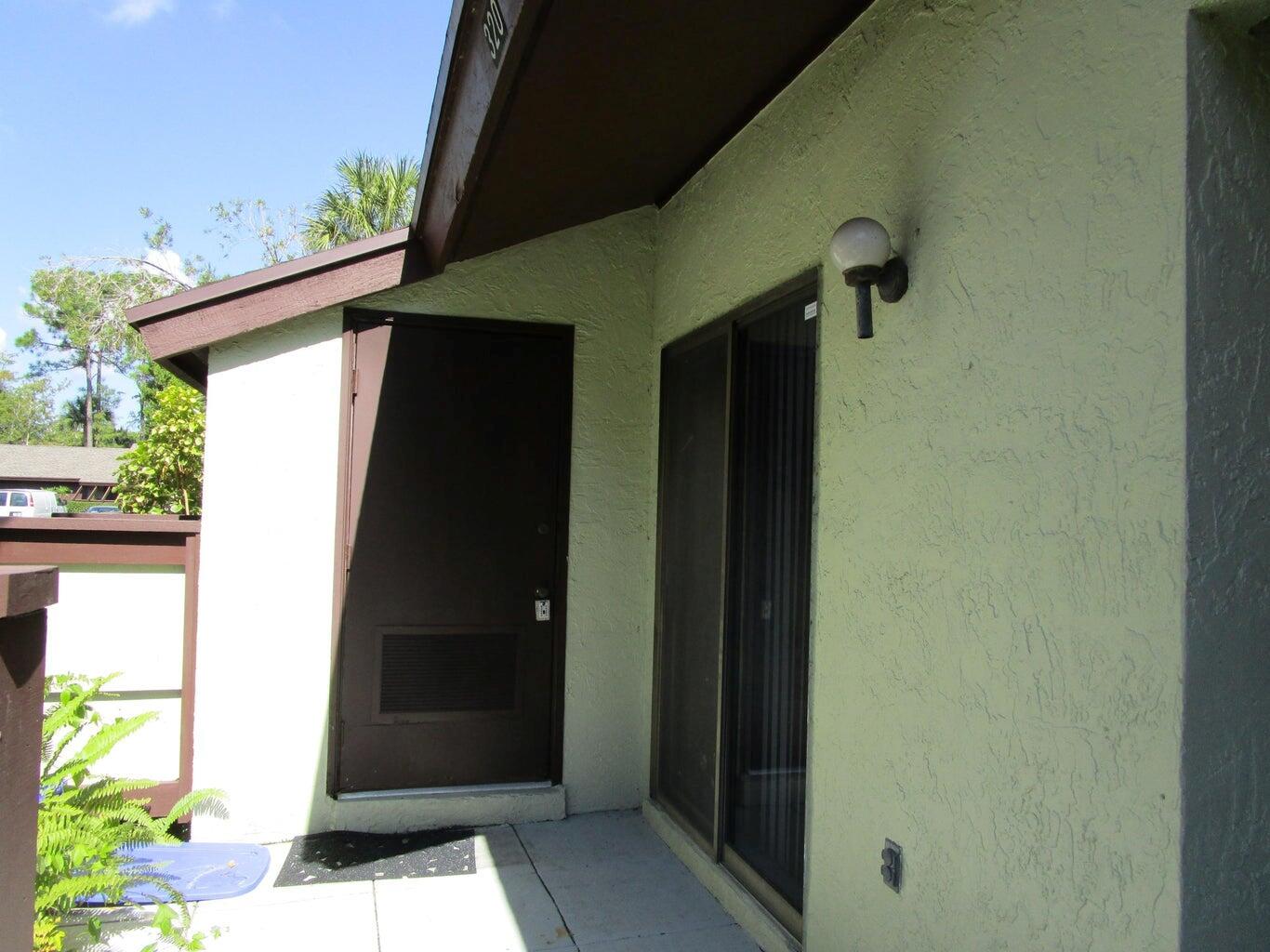 STRATHMORE GATE WEST - Residential