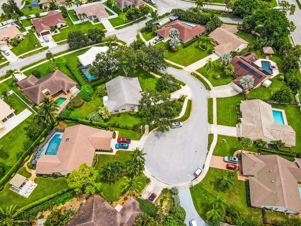 Photo of 4100 NW 7th Lane, Delray Beach, FL 33445 (MLS # R11016273)